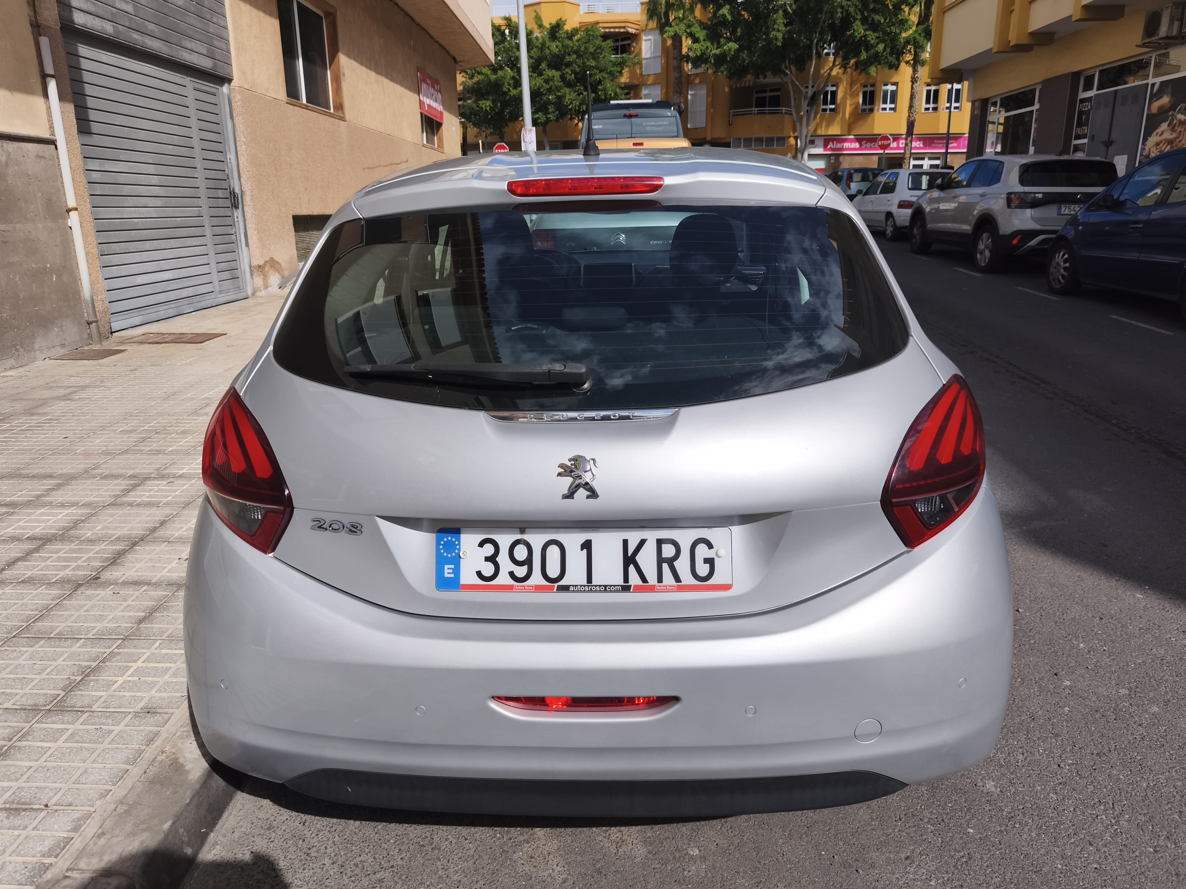 Peugeot 208 1.2 con Entrada de Audio/iPod