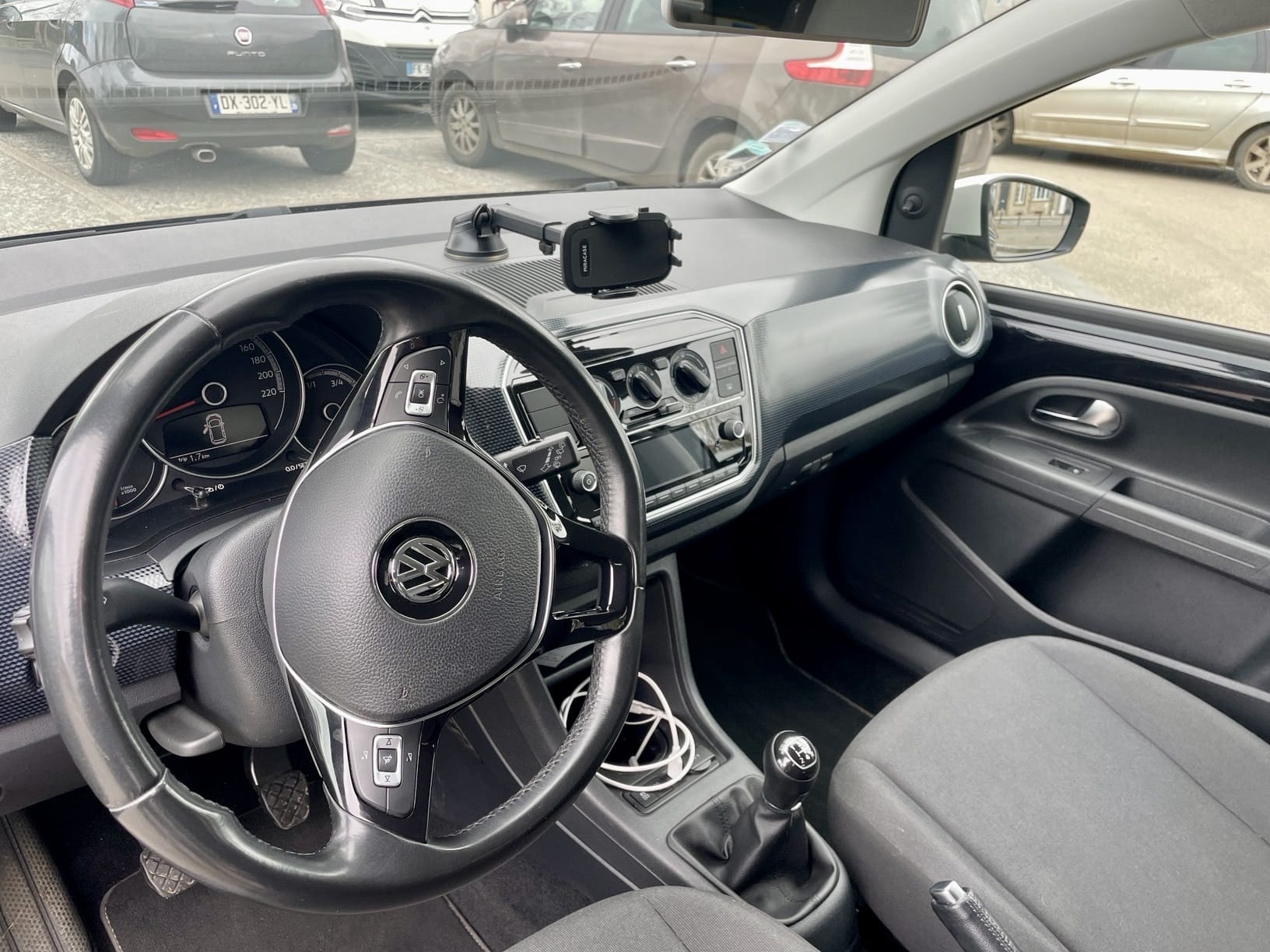 Volkswagen Up! avec Siège bébé