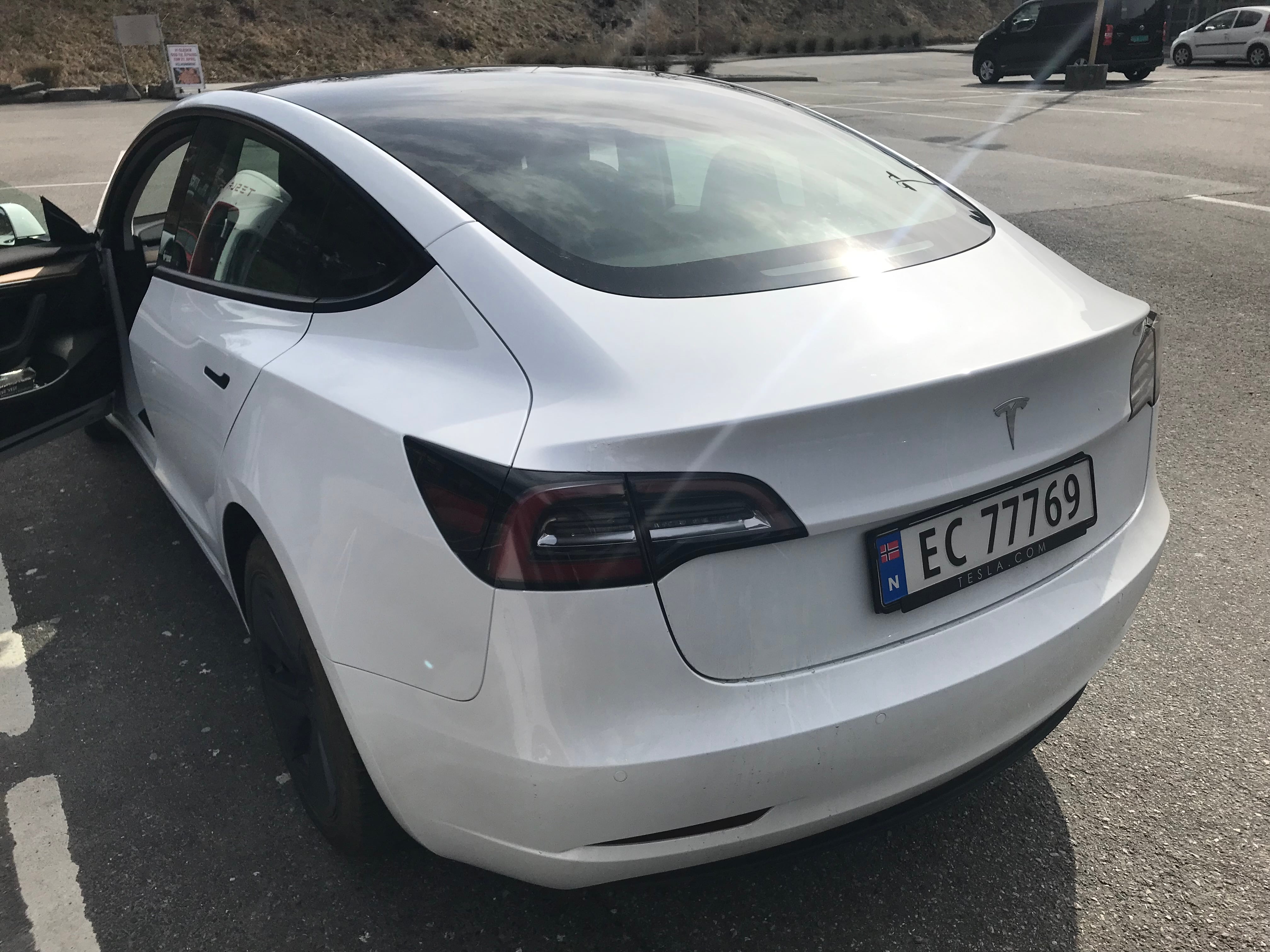 Tesla Model 3 med GPS