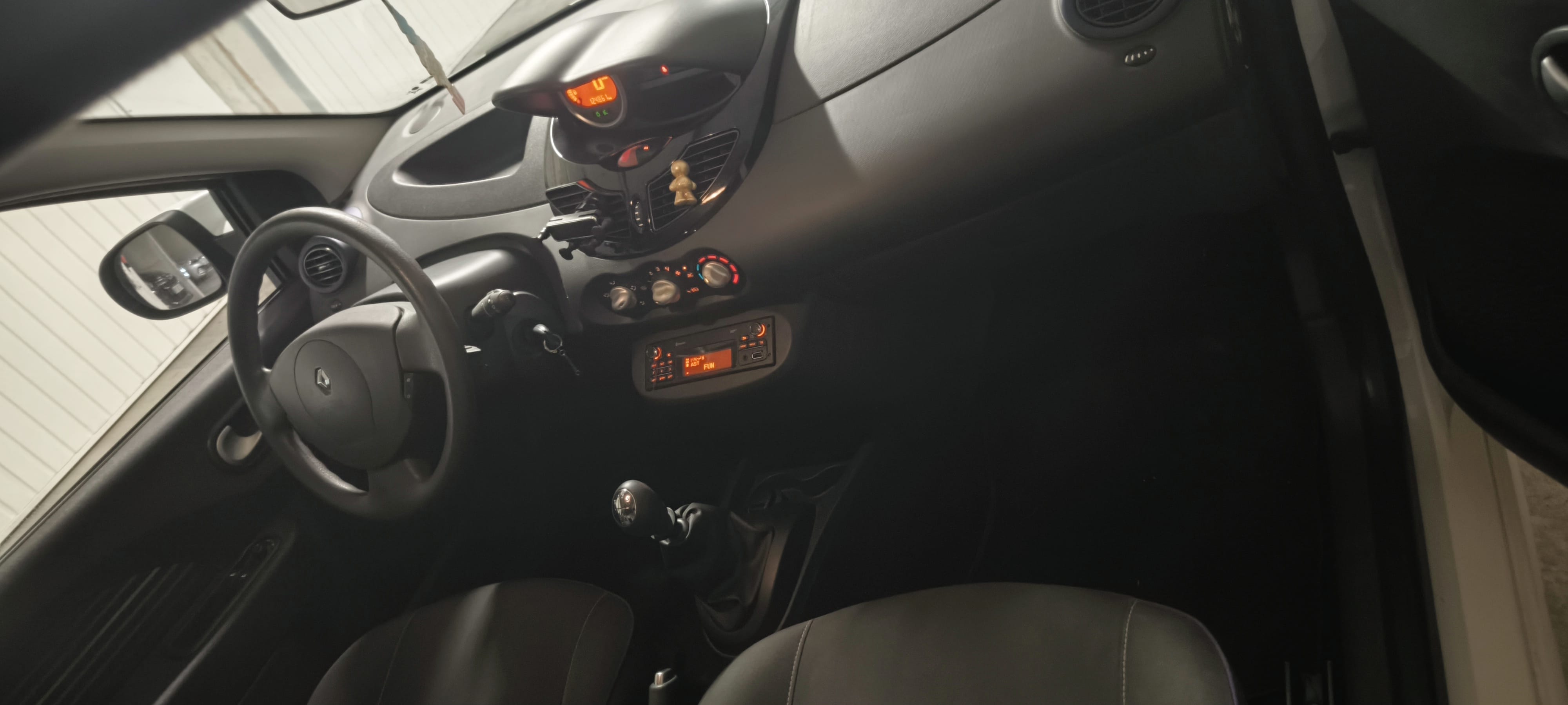 Renault Twingo II con Audio Bluetooth