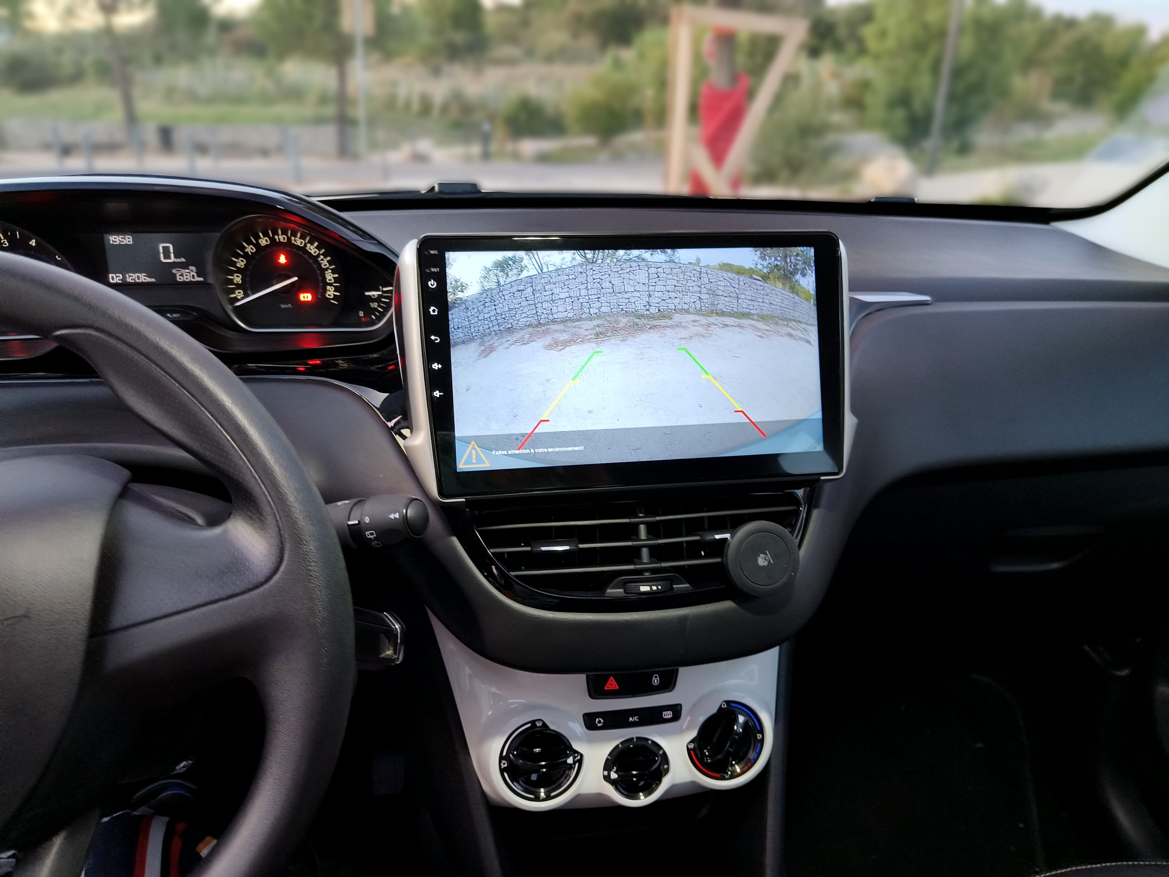 Peugeot 208 avec Android Auto