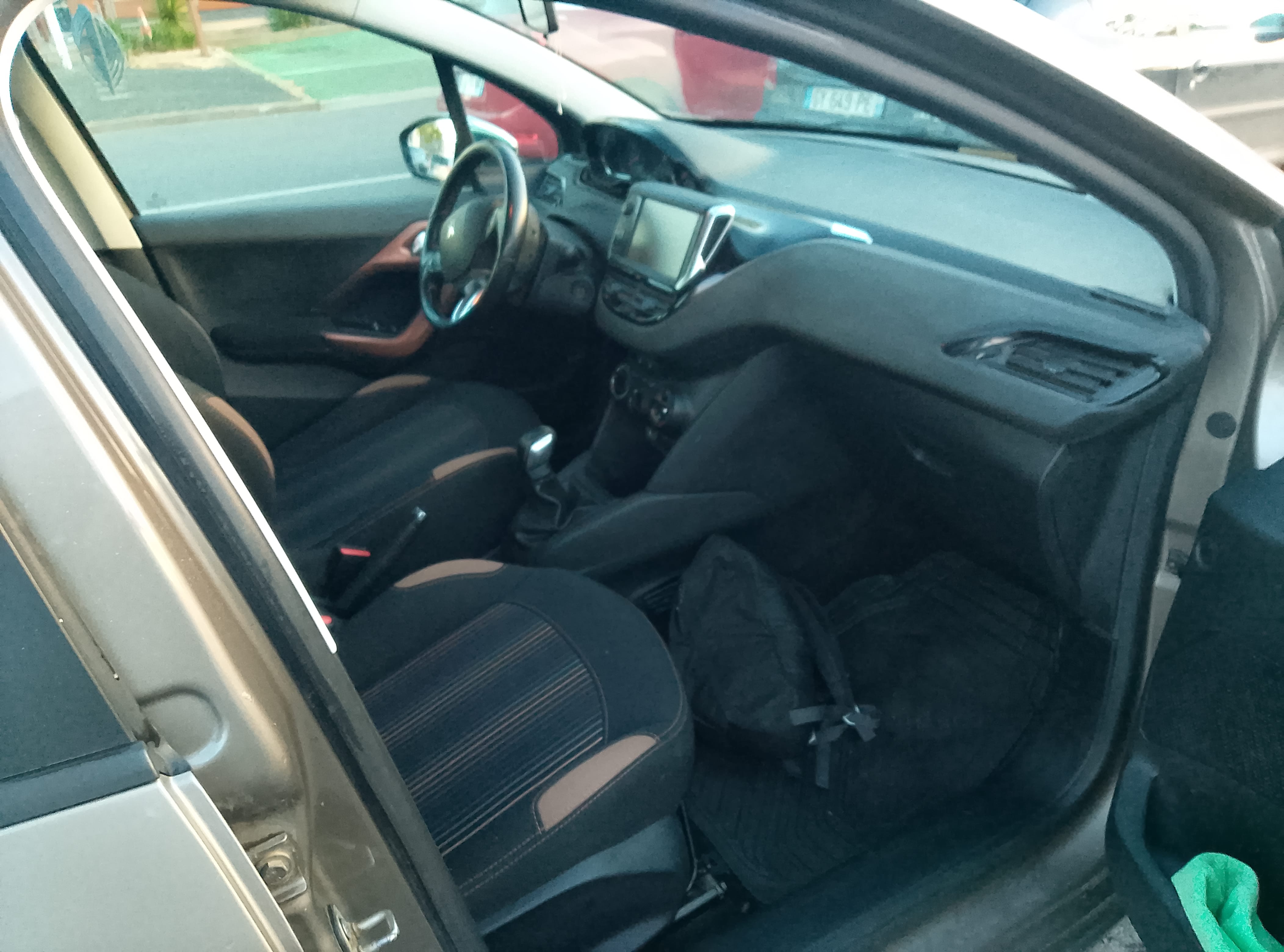 Peugeot 208 avec Caméra de recul