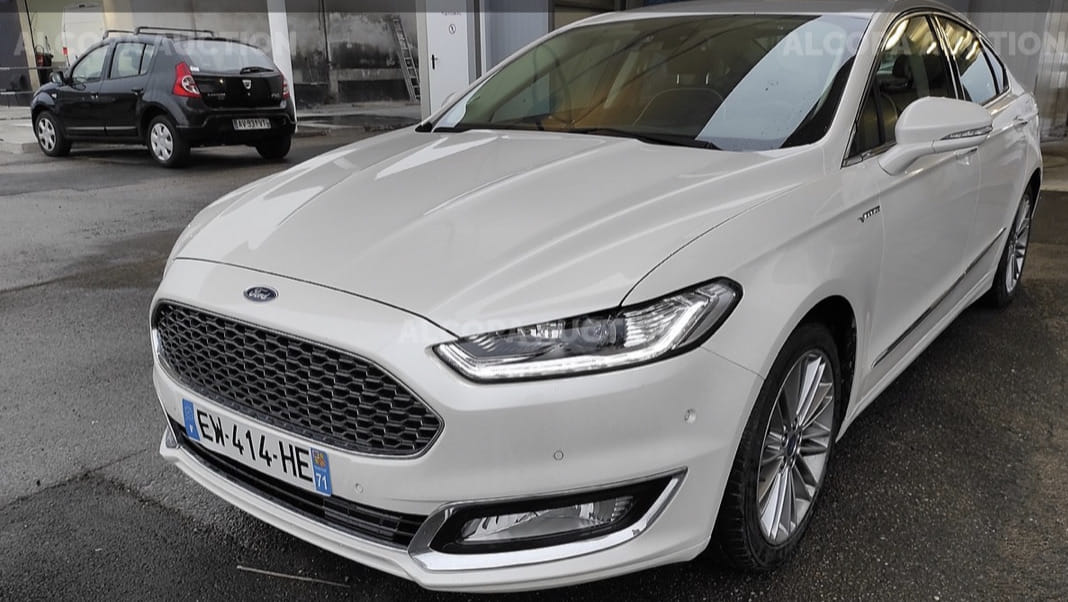 Ford Mondeo Hybride, 2018, Essence 95 / Électrique (hybride), automatique