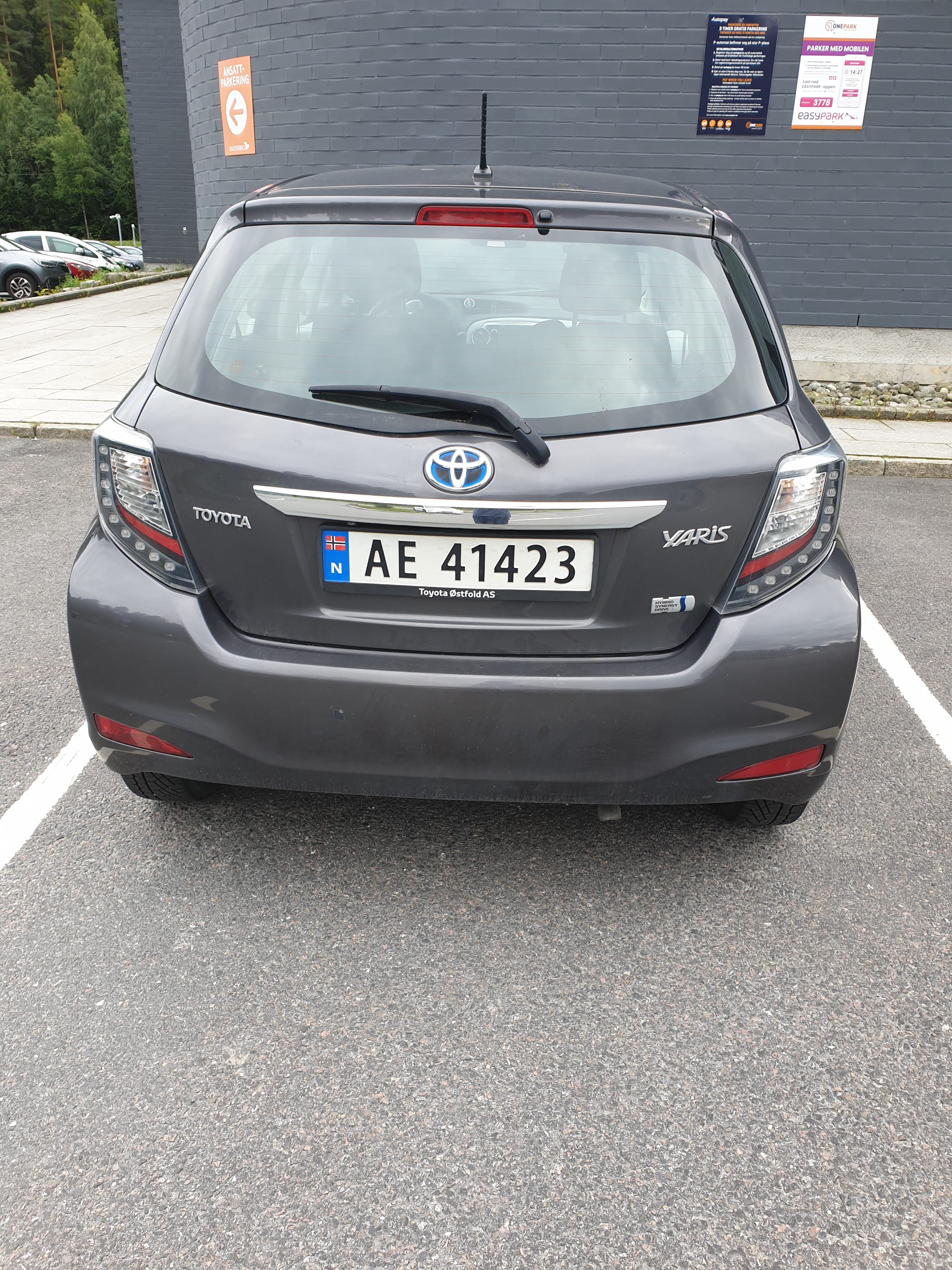 Toyota Yaris Hybrid med Bluetooth audio
