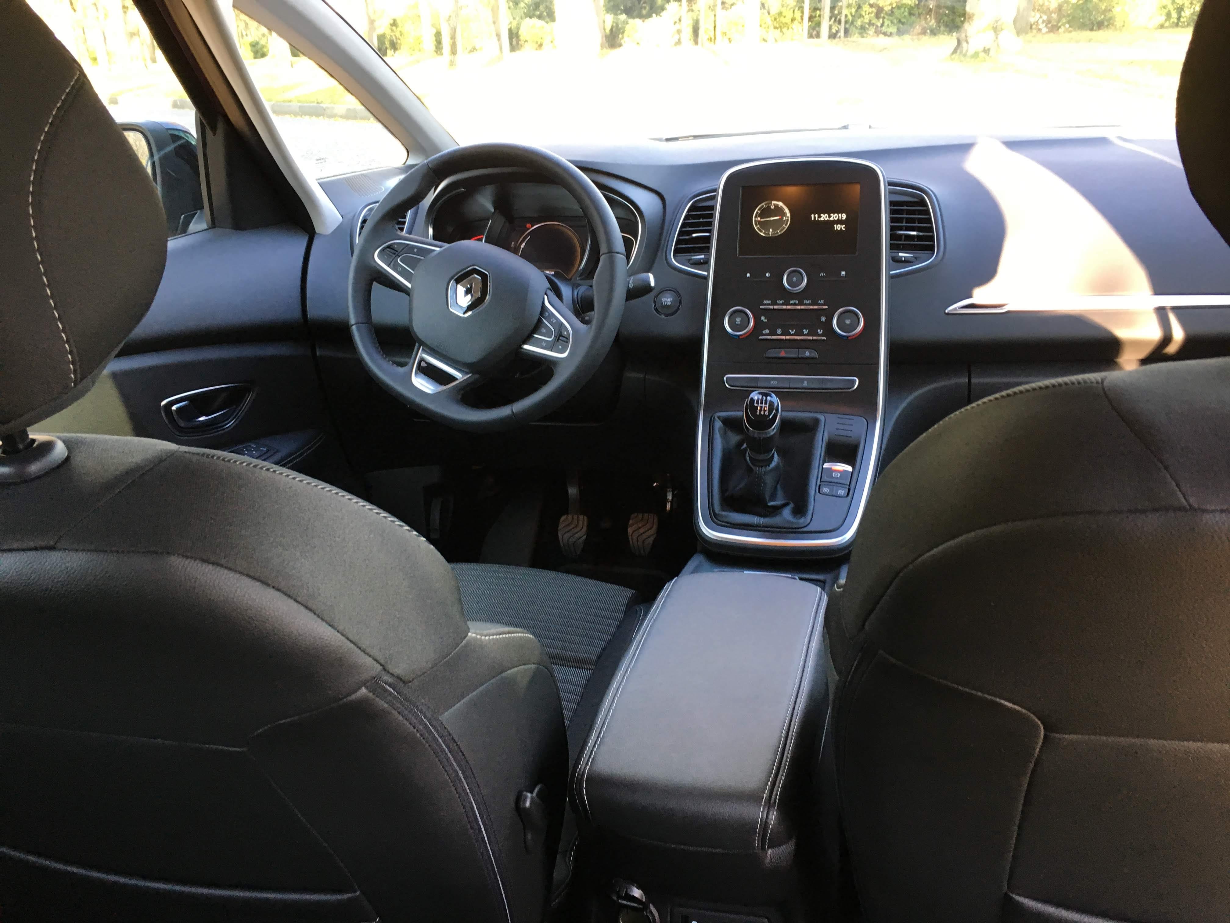 Renault Grand Scenic 4  -  1.7 dCi Limited  7 places avec Régulateur de vitesse