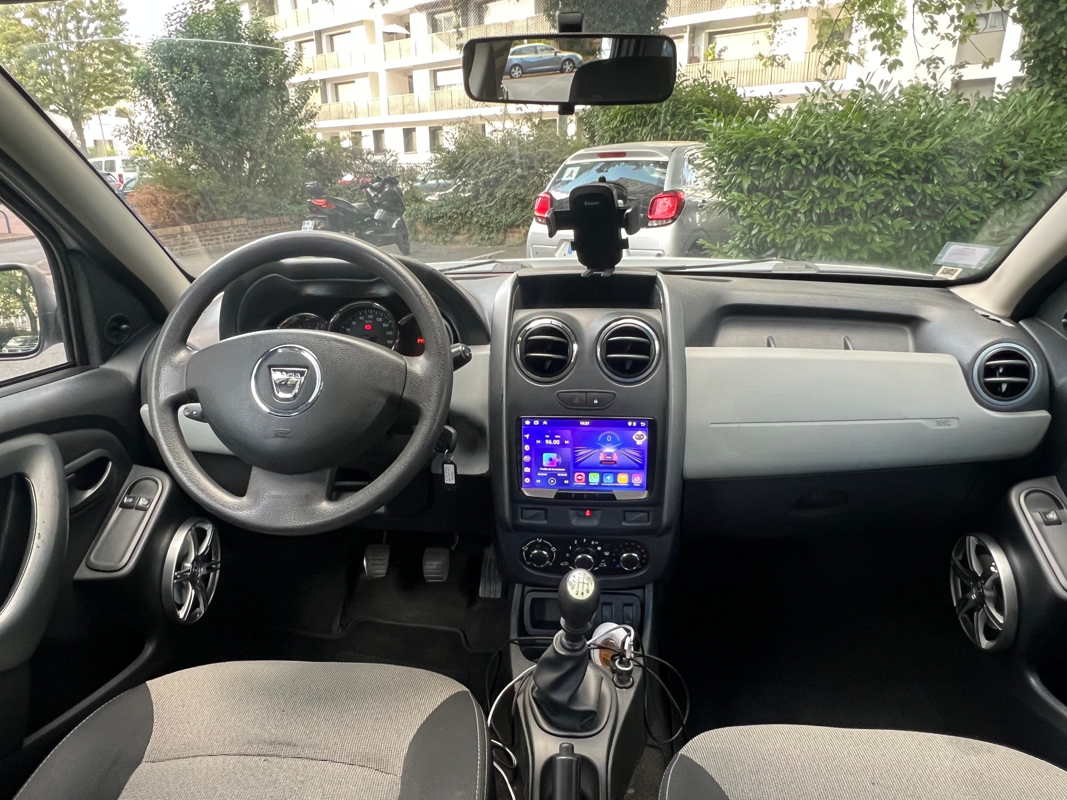 Dacia Duster avec Autoradio