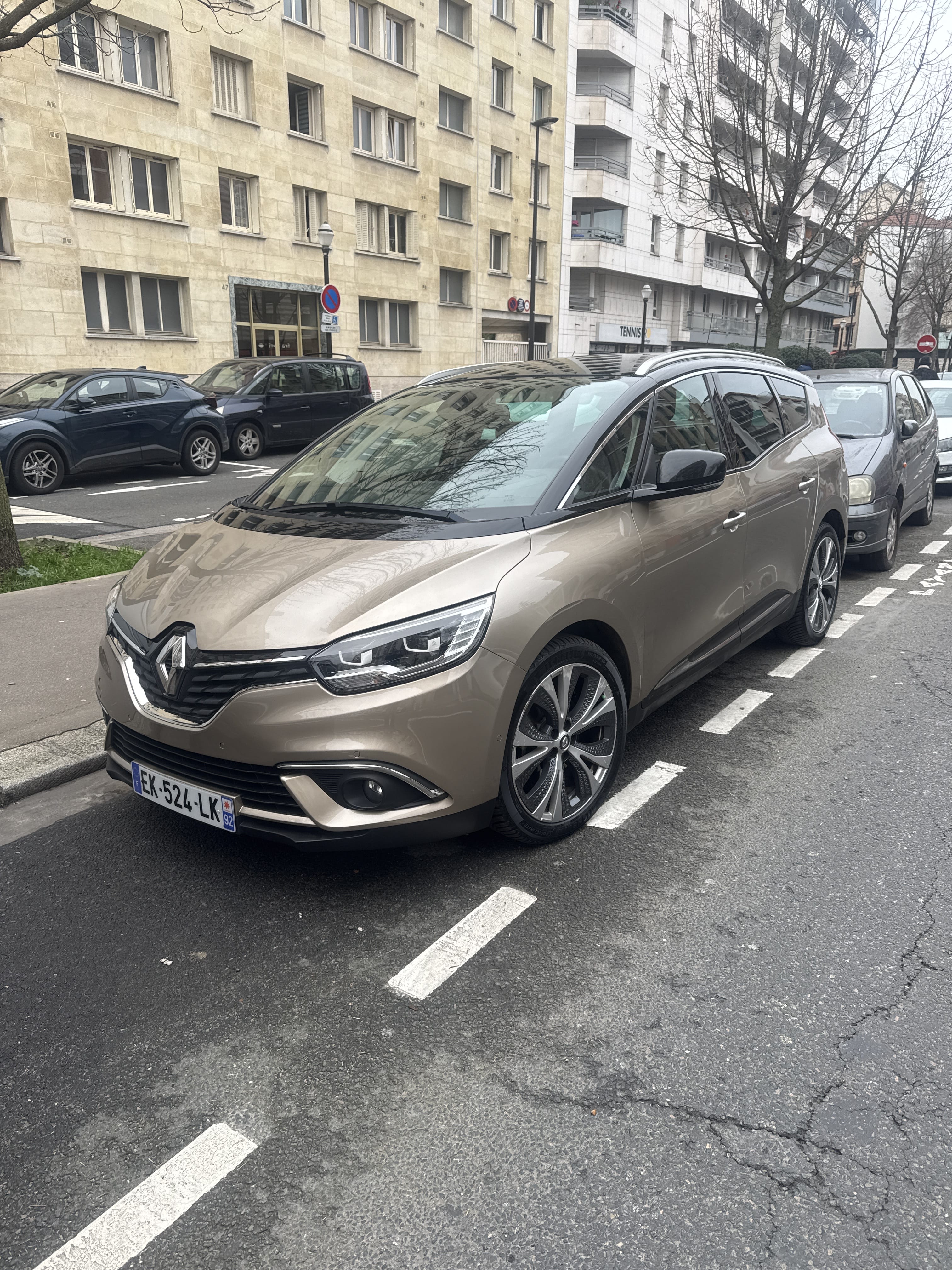 Renault Grand Scenic DCI 160 ENERGY EDC INITIALE PARIS, 2017, Diesel, automatique, 7 places