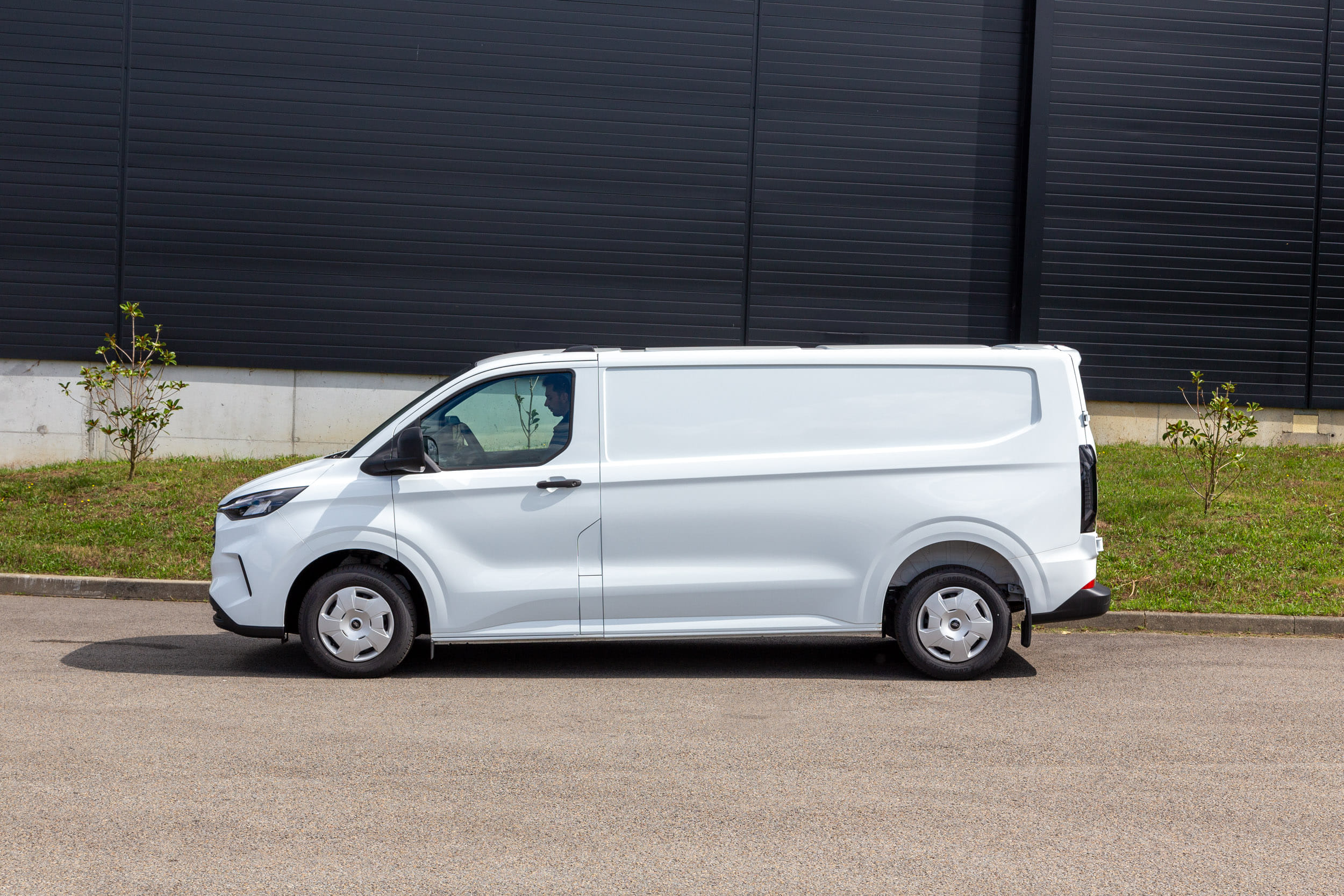 Ford Transit Custom Fourgon 2.0 136ch diesel avec Climatisation