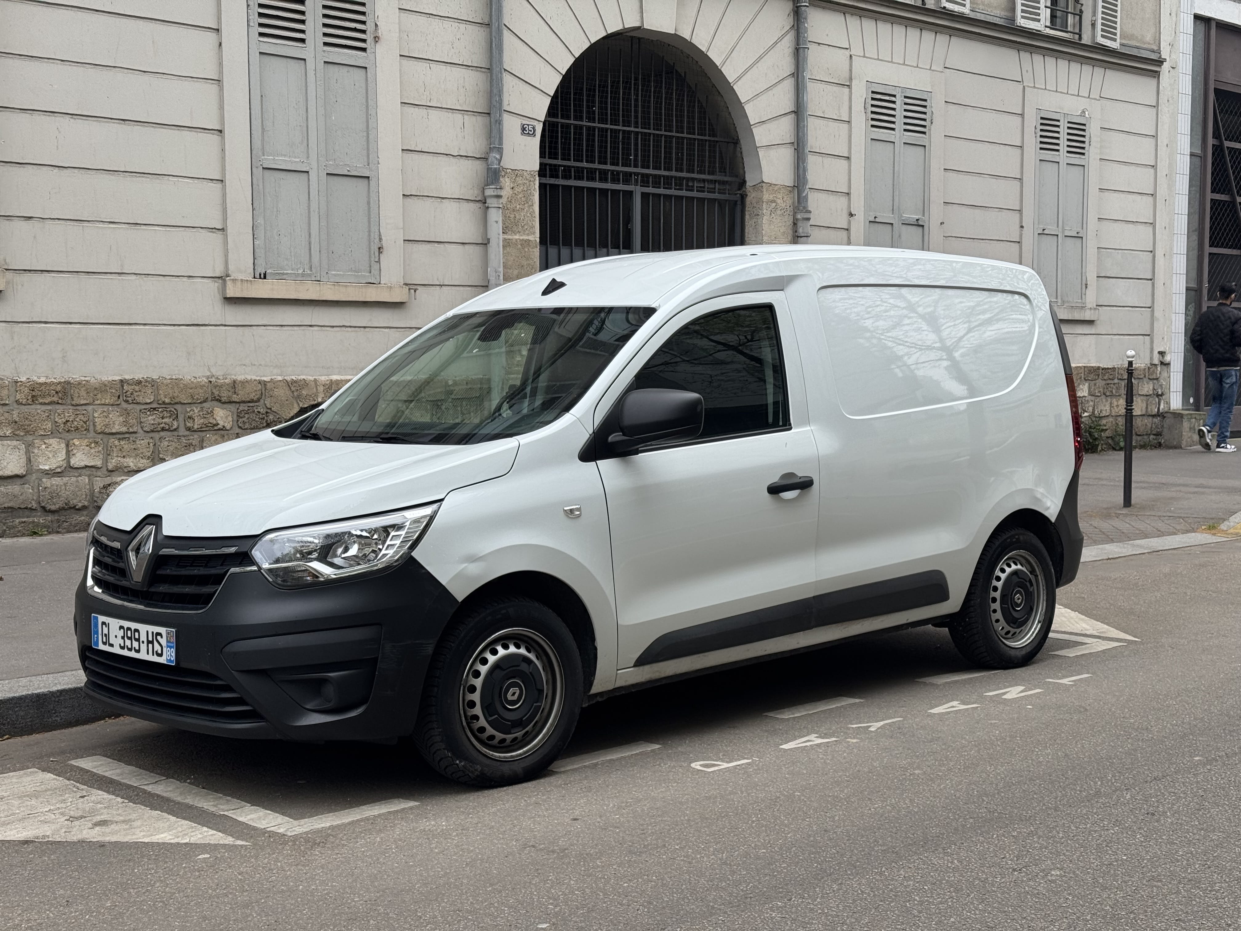 Renault Express, 2022, Essence 98