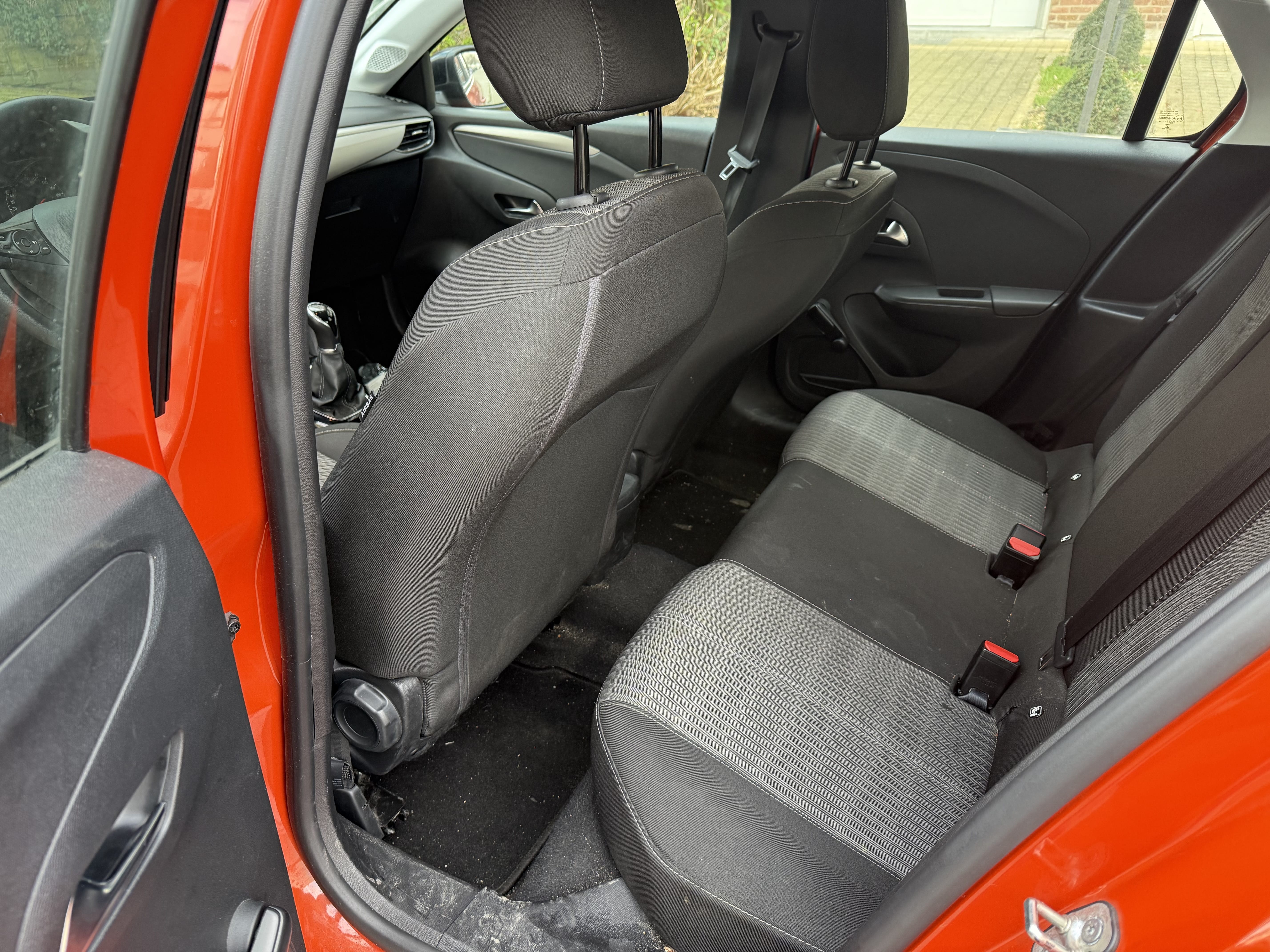 Opel Corsa F met Audio- / iPod-ingang