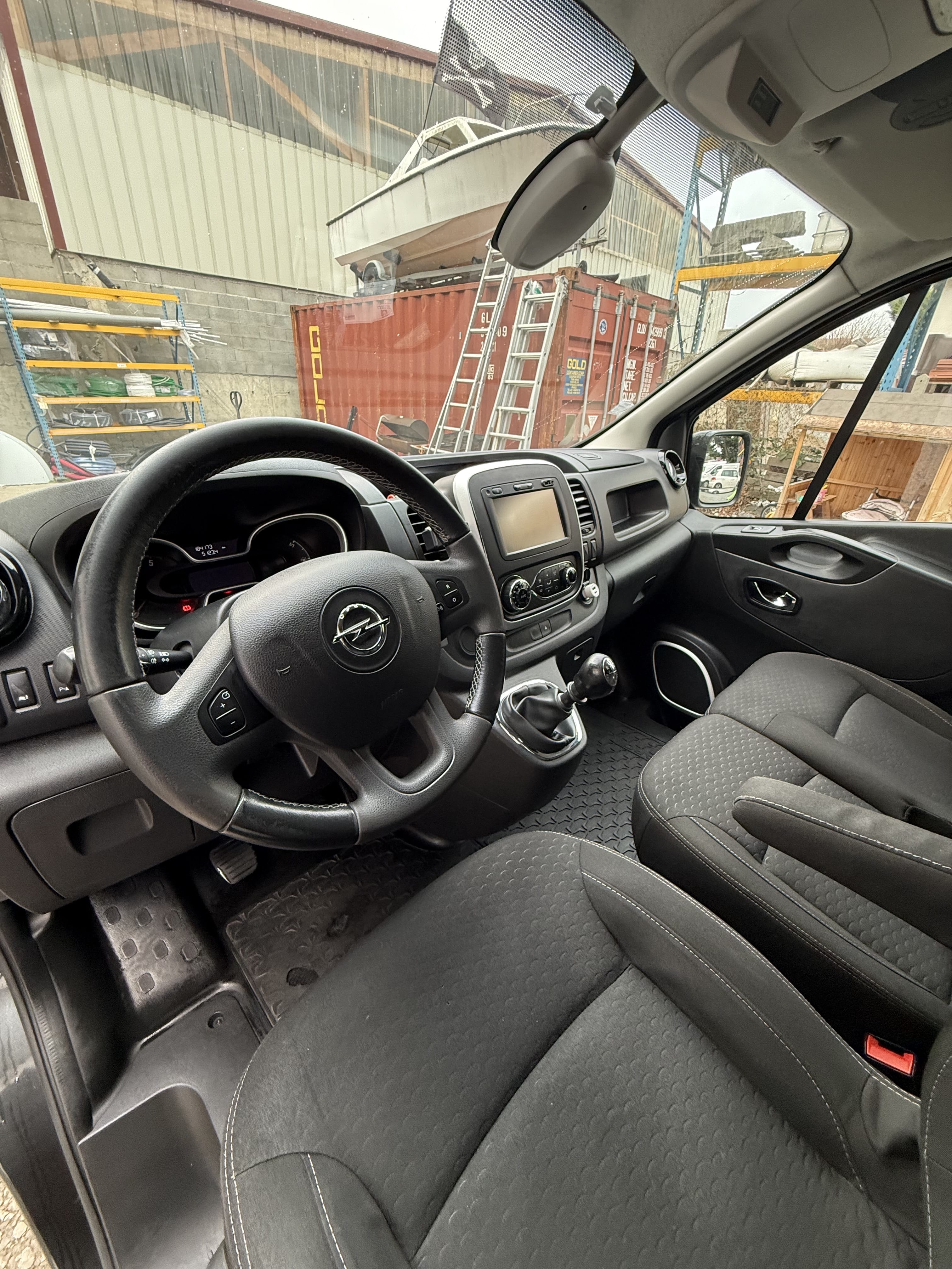 Opel Vivaro avec Régulateur de vitesse