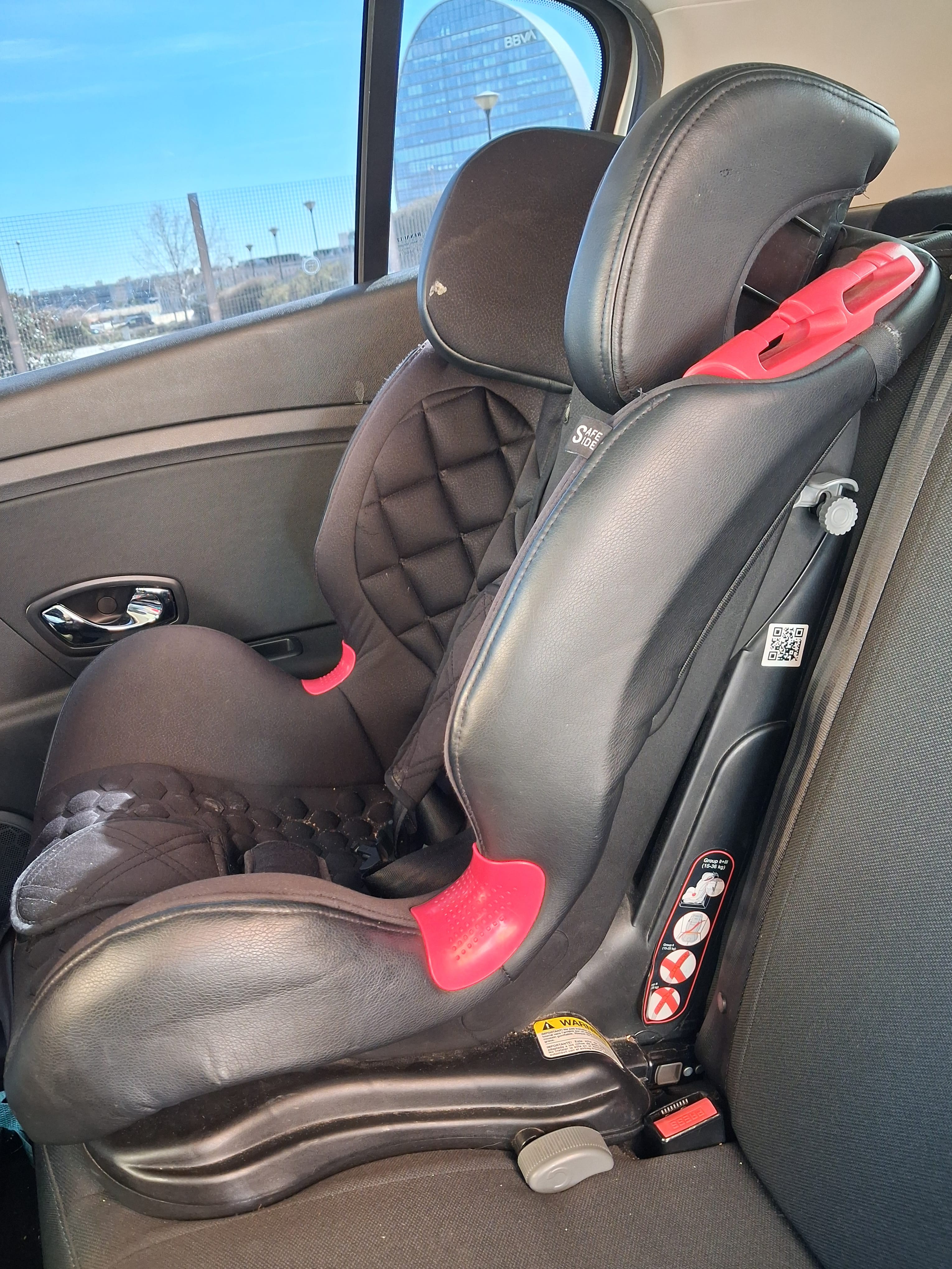 Renault Mégane mit Kindersitz