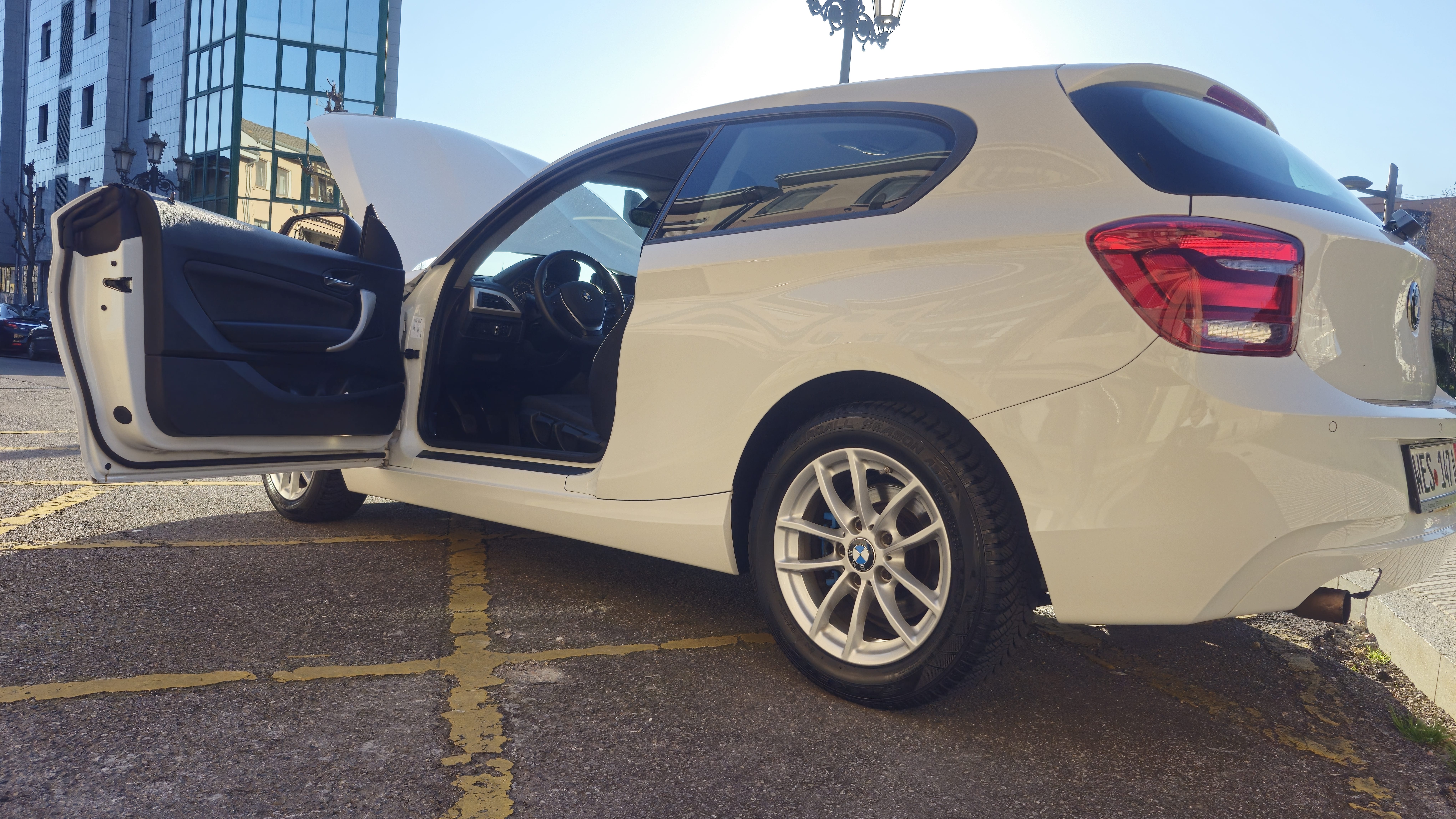 BMW Serie 1 med Babysete