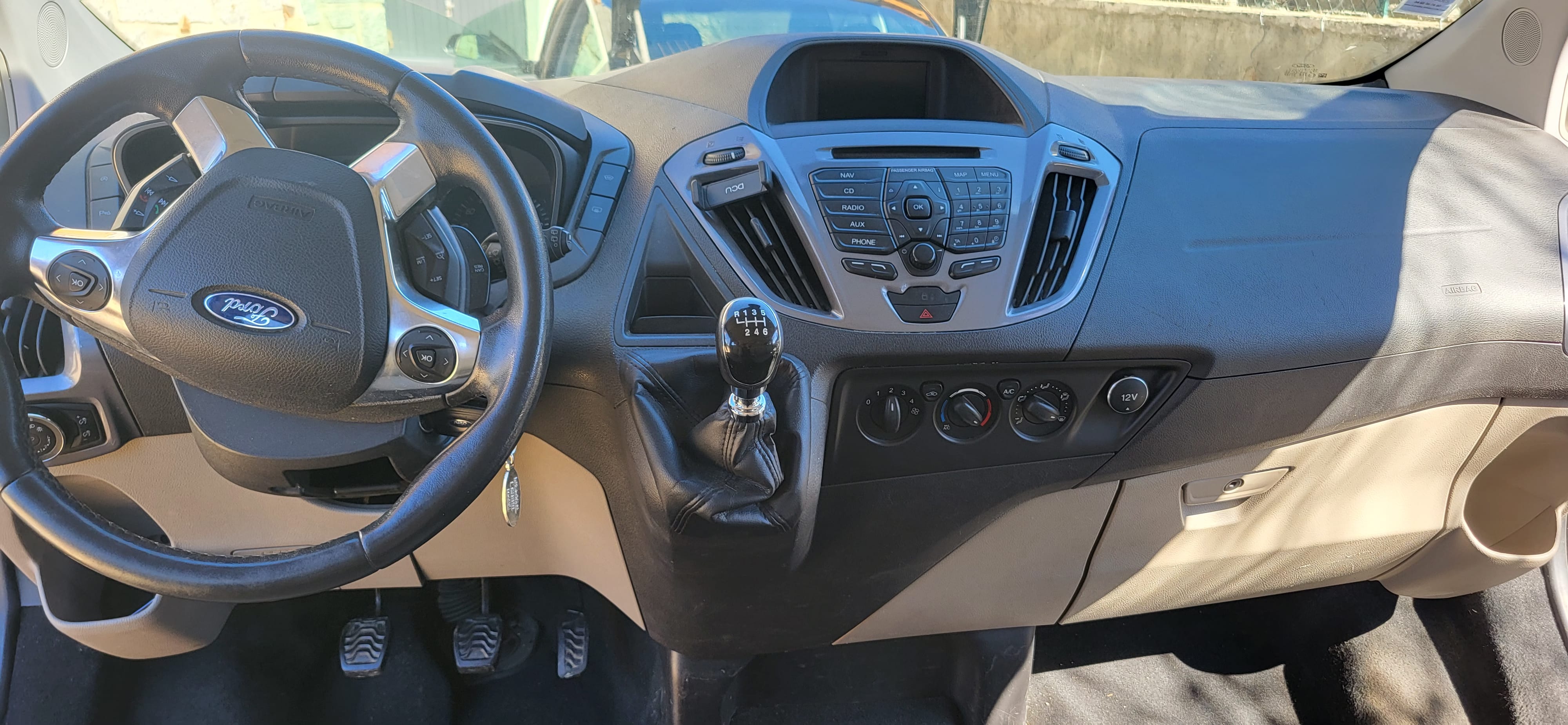 Ford Tourneo Custom 2.5 hdi avec Audio Bluetooth