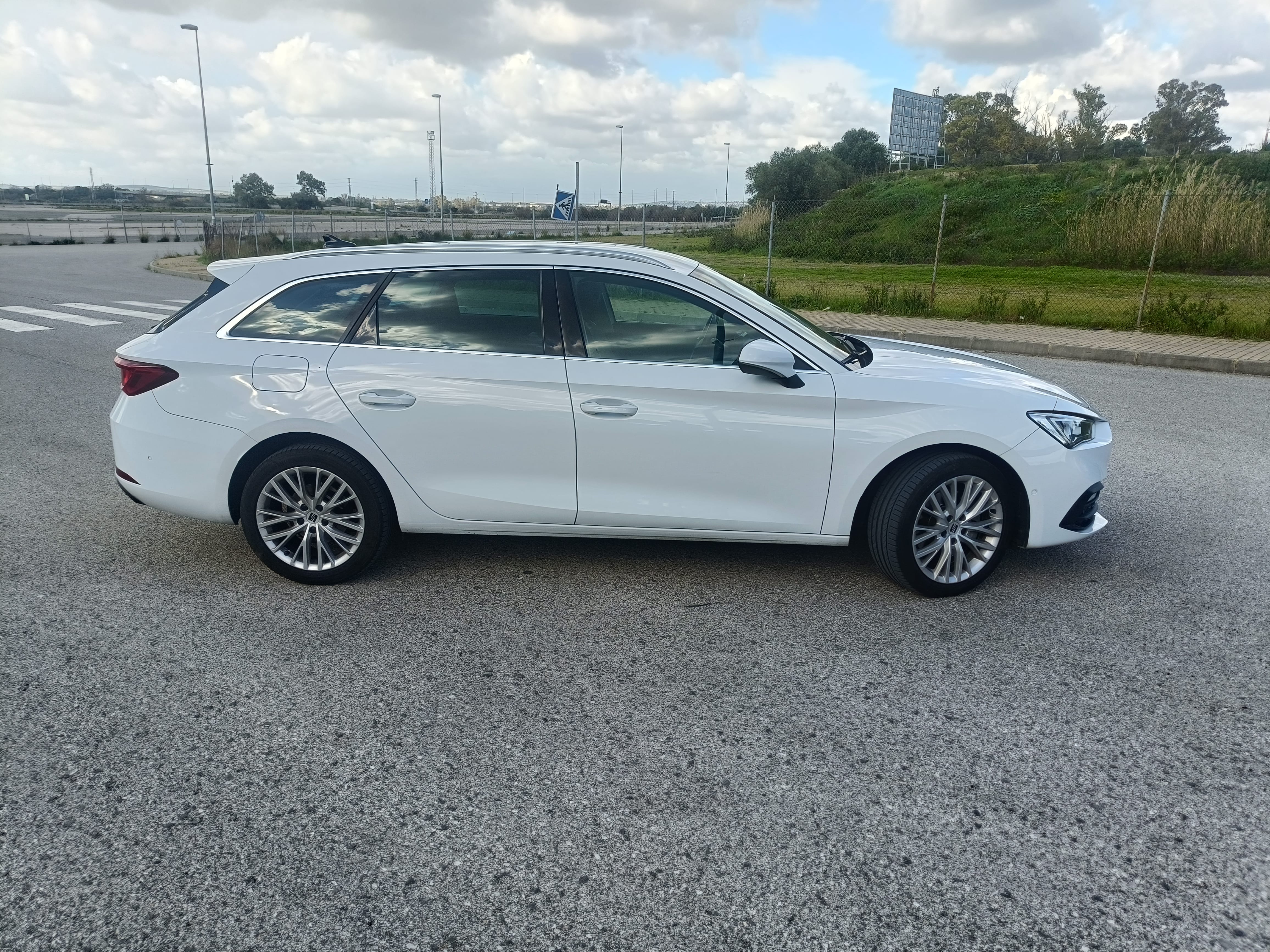 Seat Leon ST 2.0 TDI - 150cv con Aire acondicionado