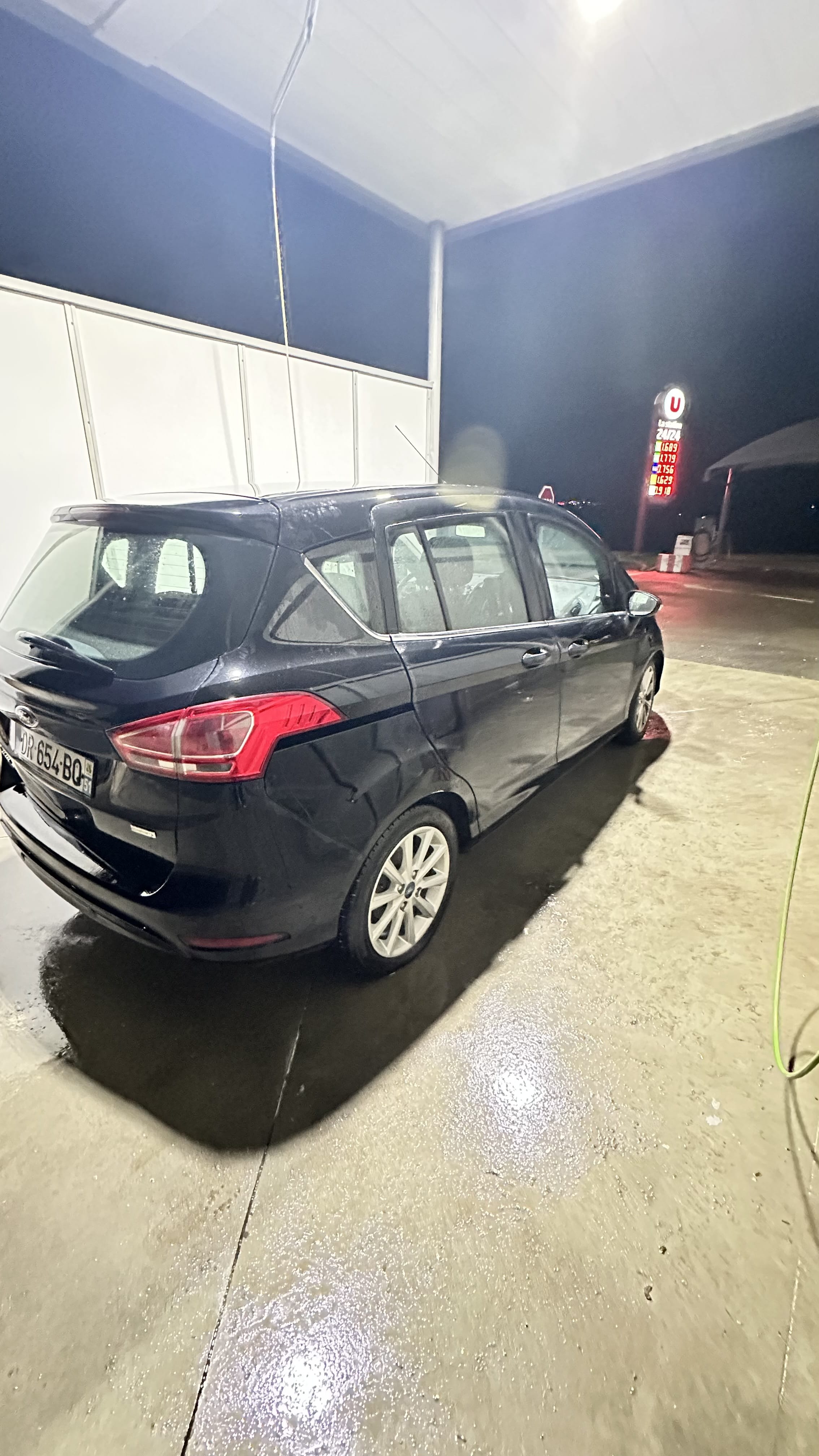 Ford B-Max avec Climatisation