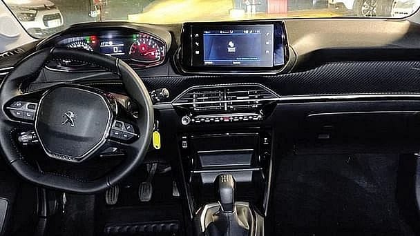 Peugeot 208 avec Régulateur de vitesse