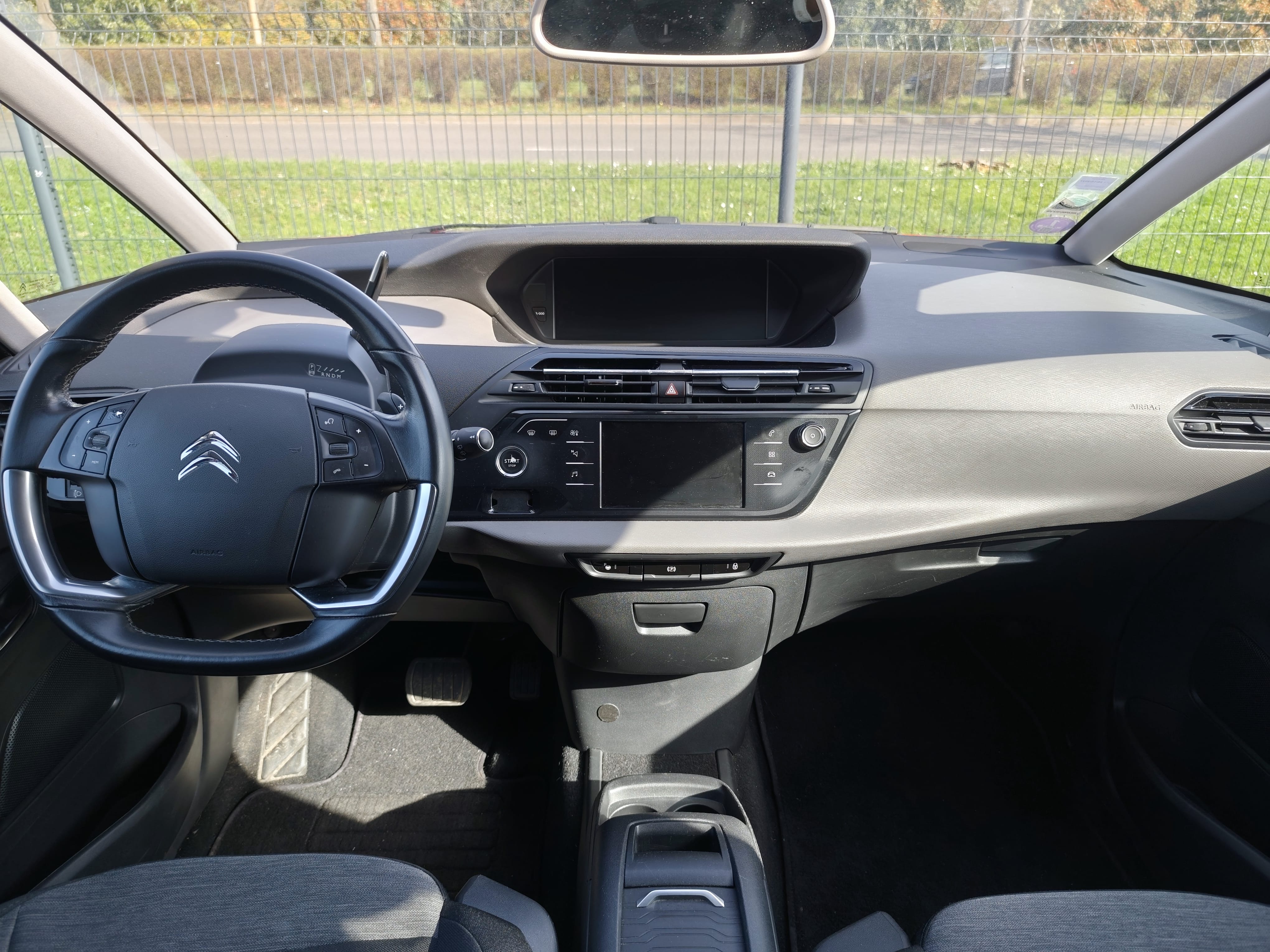 Citroen C4 Picasso avec GPS