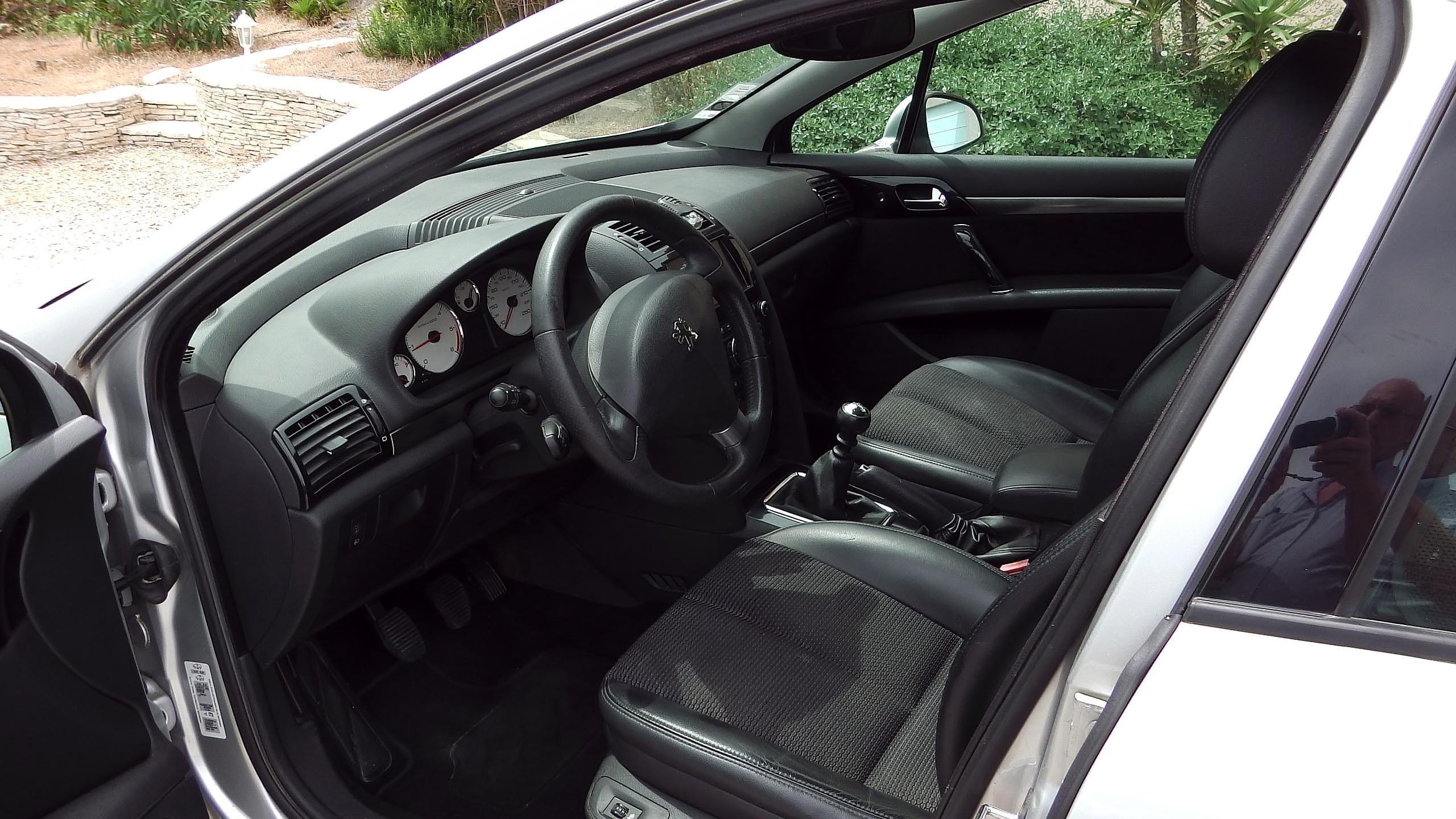 Peugeot 407 SW 140cv avec GPS