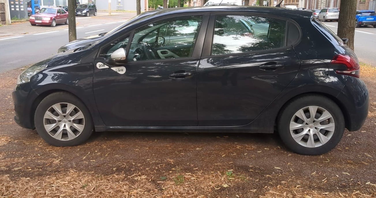 Peugeot 208 avec Climatisation