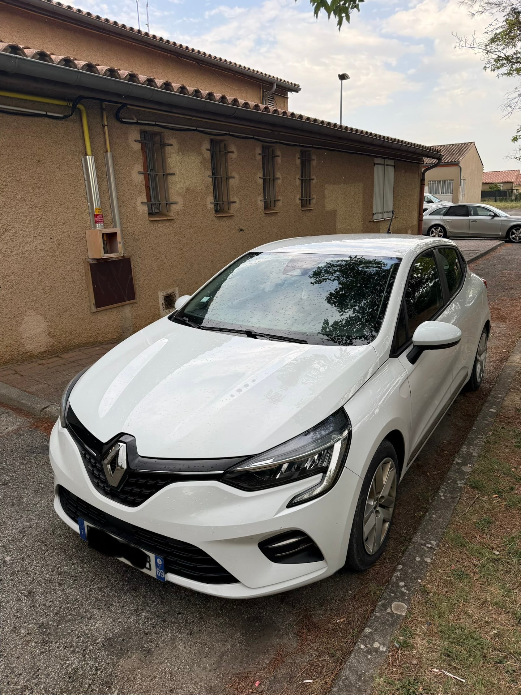 Renault Clio E-tech avec Climatisation