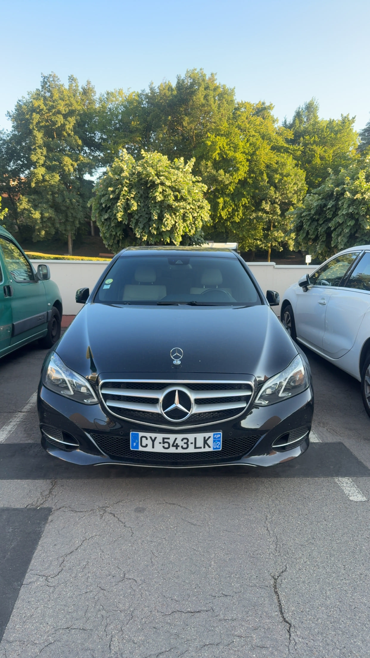 Mercedes-Benz Classe E avec Climatisation