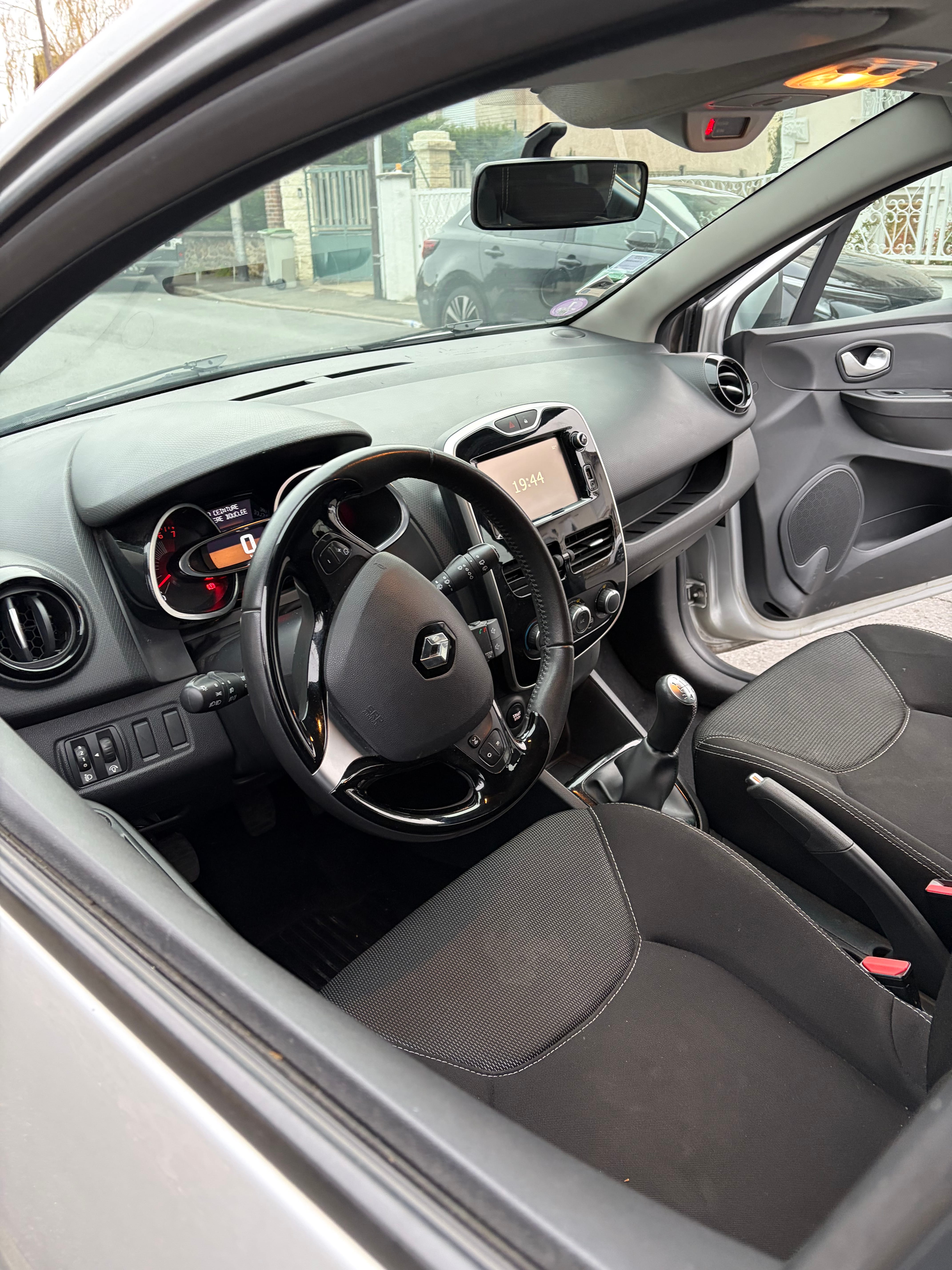 Renault Clio avec GPS