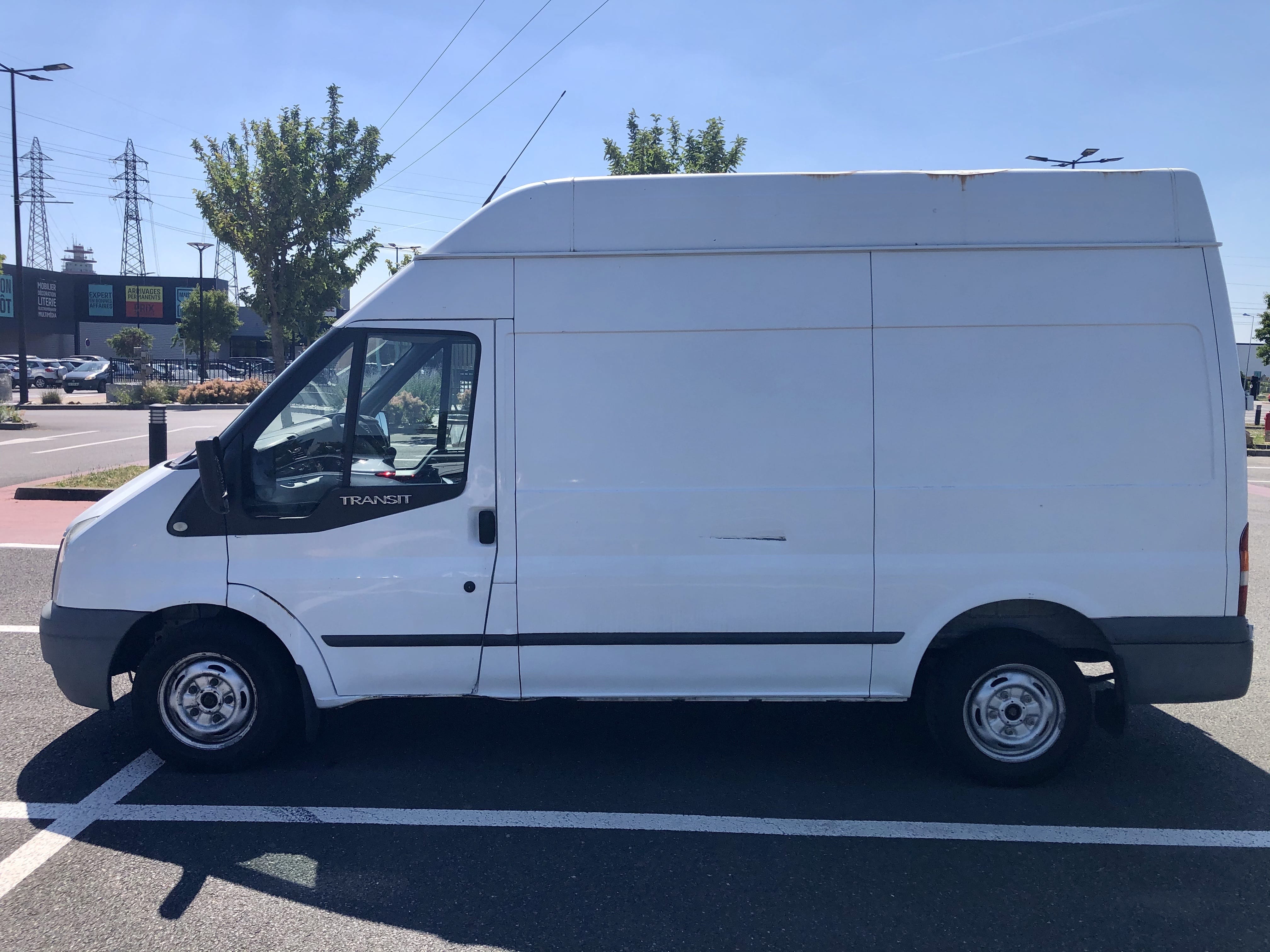 Ford Transit Fourgon avec Audio Bluetooth