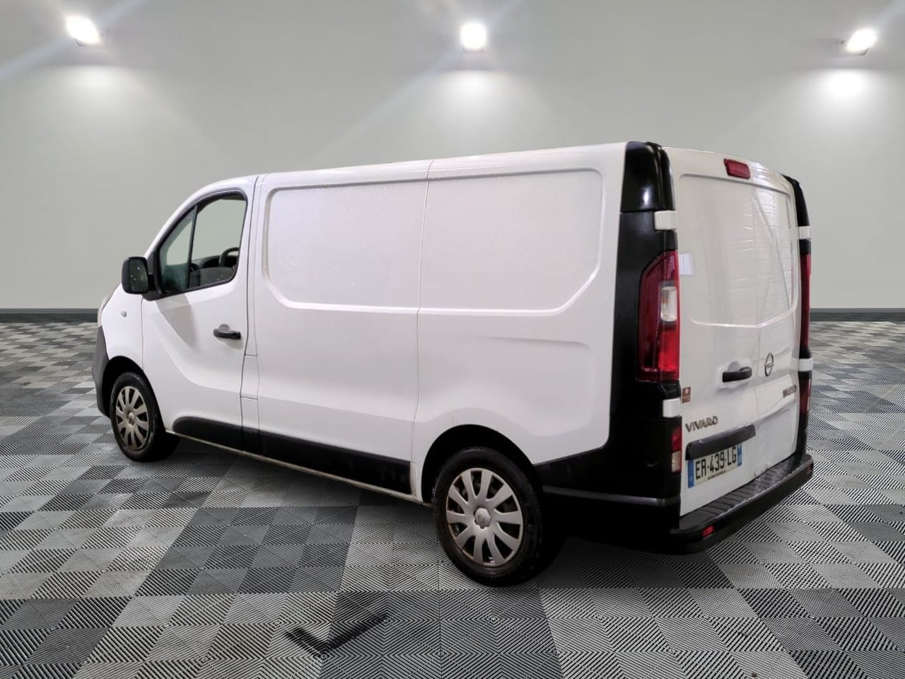 Opel Vivaro Avec diable avec GPS