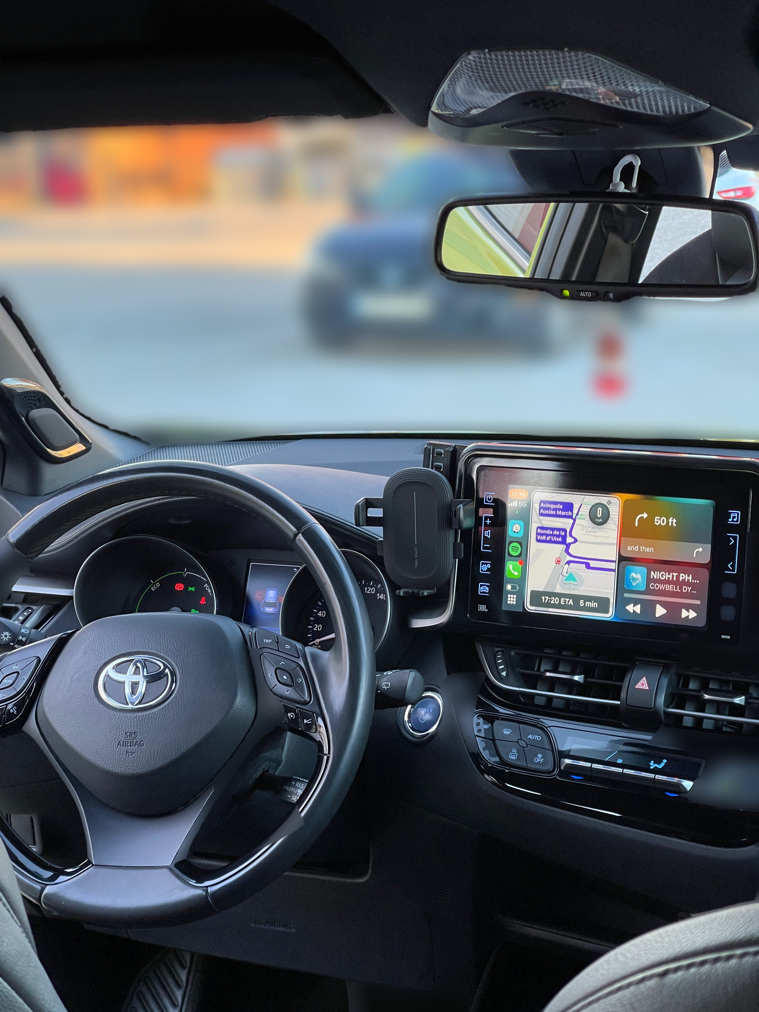 Toyota C-HR Hybrid 1.8 JBL Limited Edition med Cruisekontroll