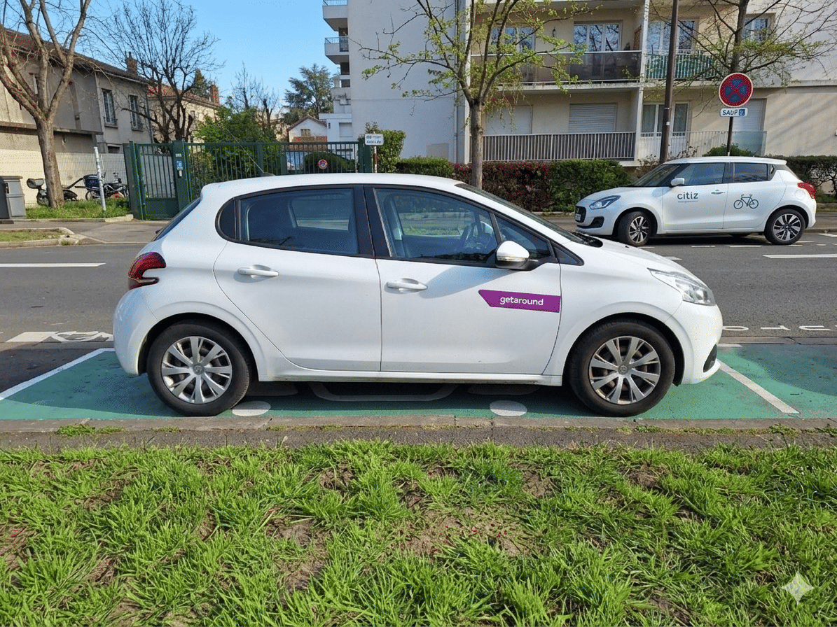 Peugeot 208 FF060 avec Régulateur de vitesse