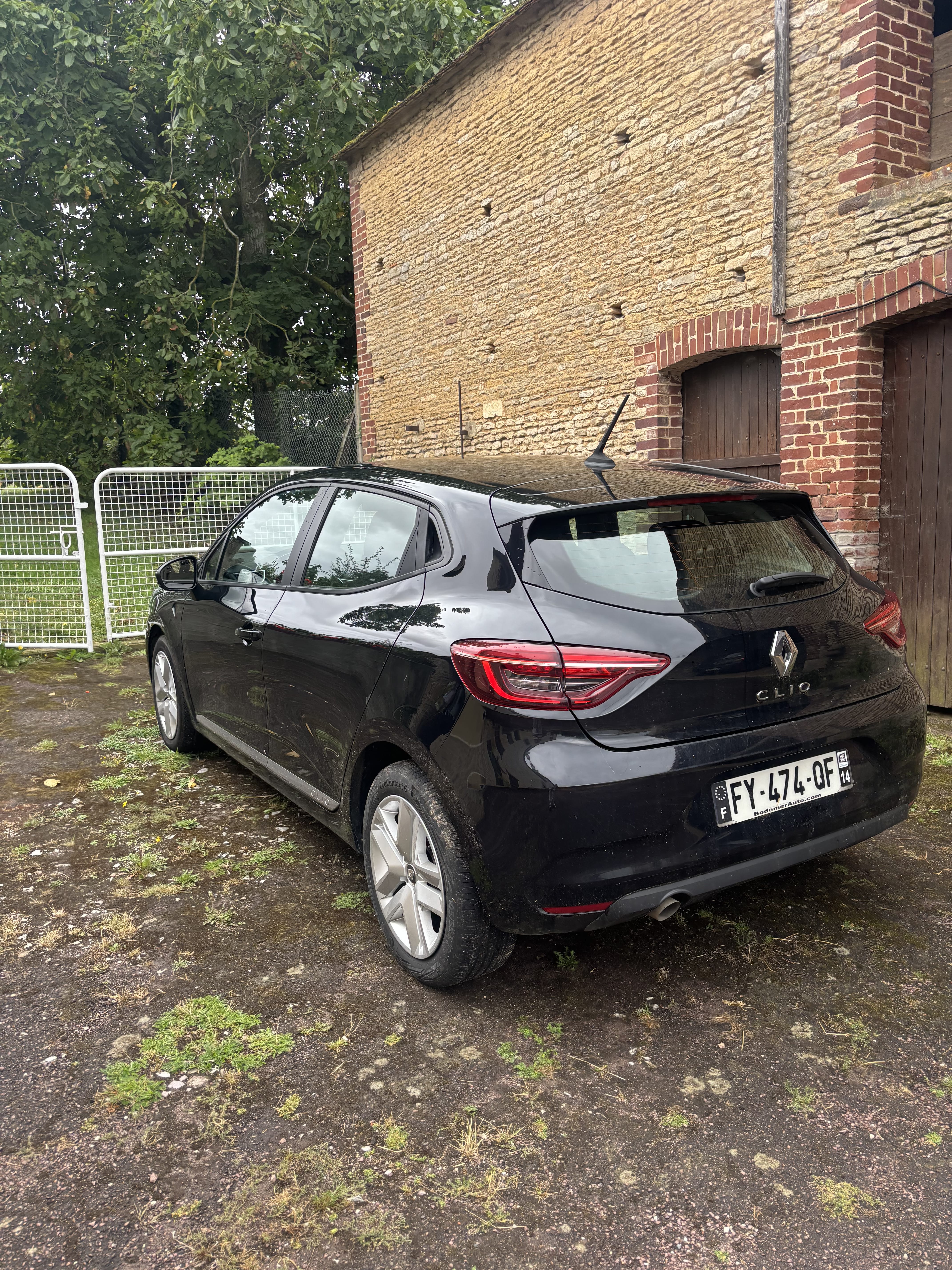 Renault Clio 1.0L avec Régulateur de vitesse