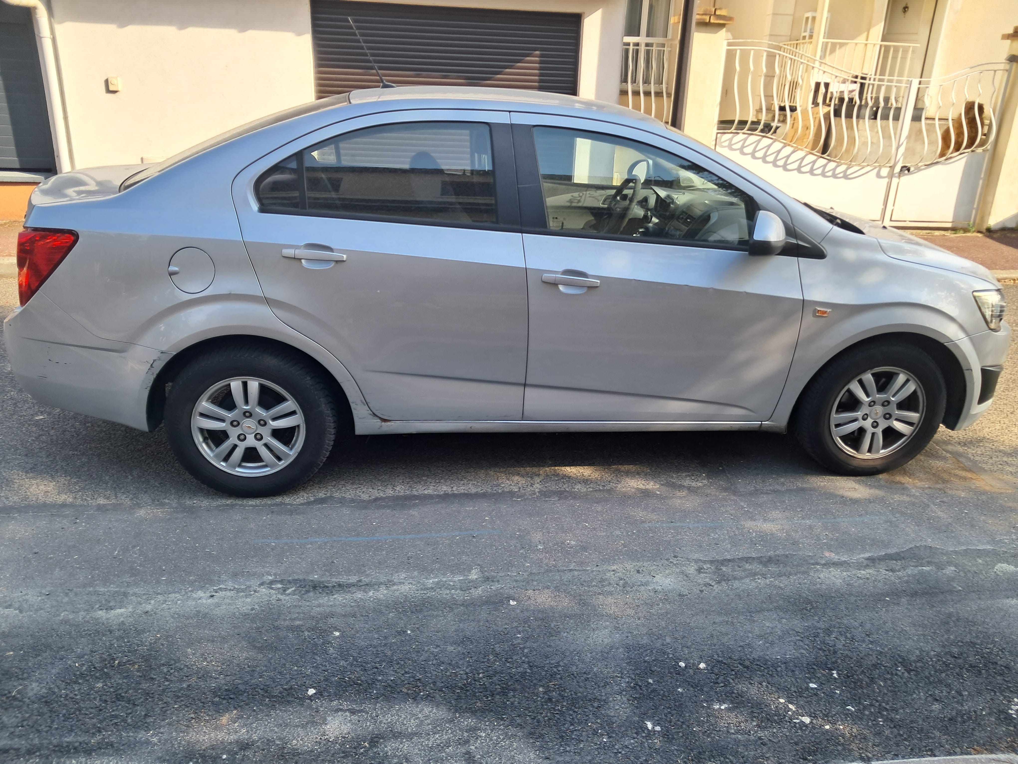 Chevrolet Aveo avec Autoradio