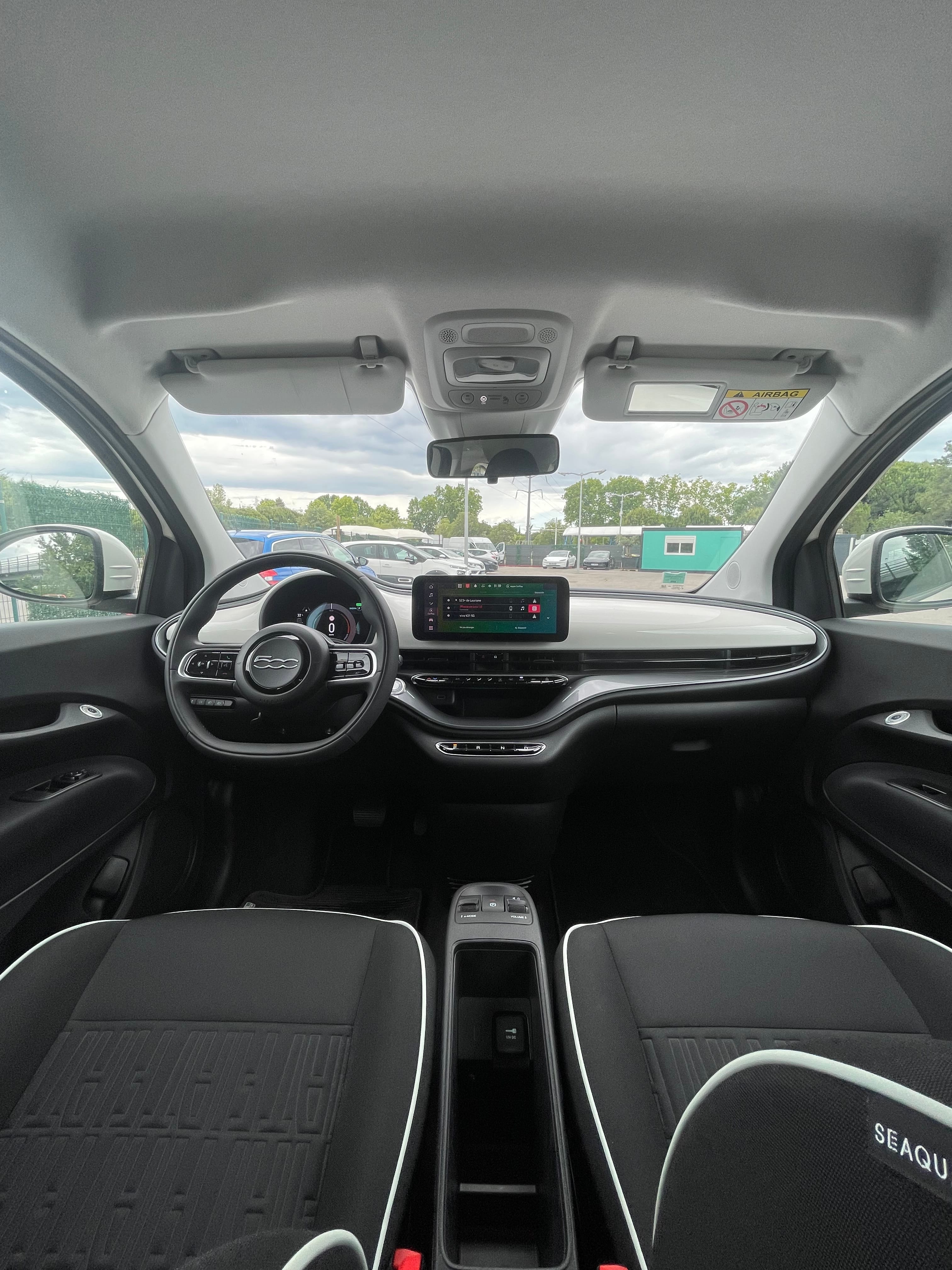 Fiat 500e avec GPS