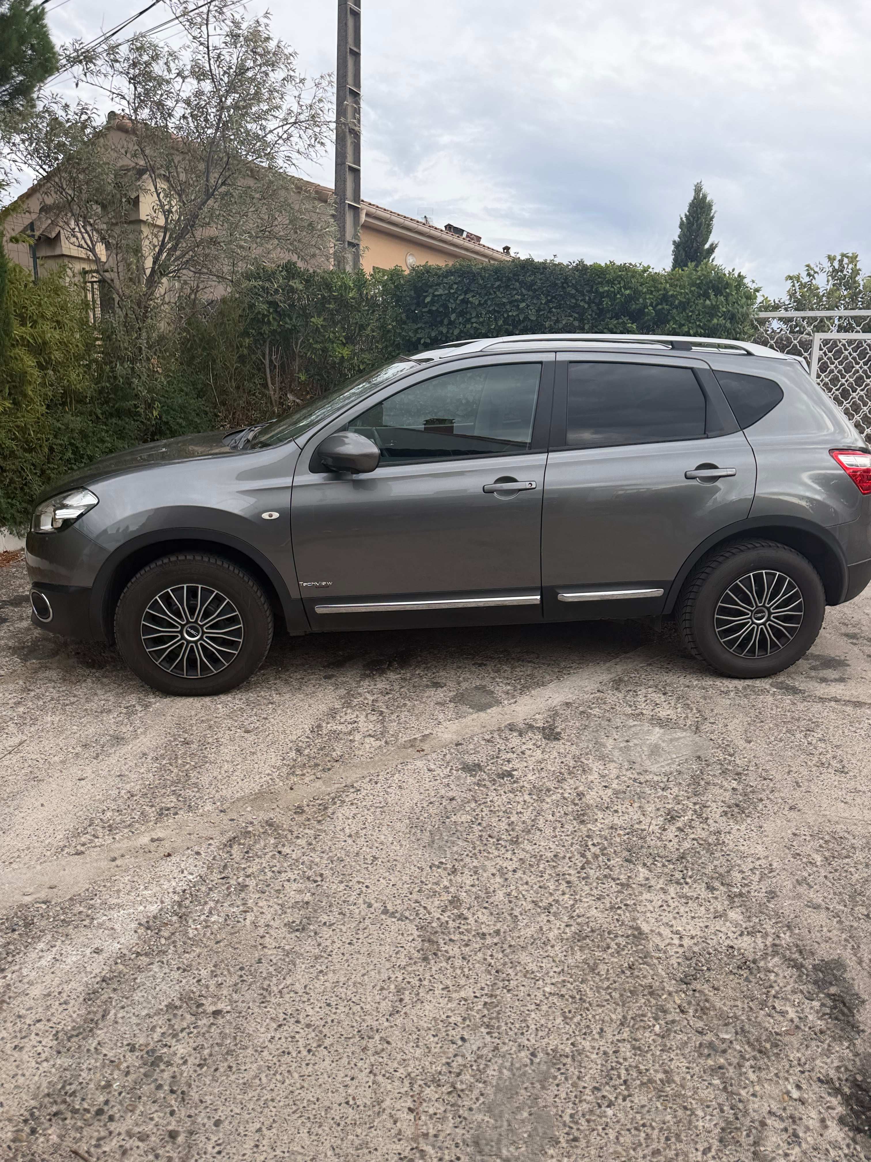 Nissan Qashqai avec Climatisation