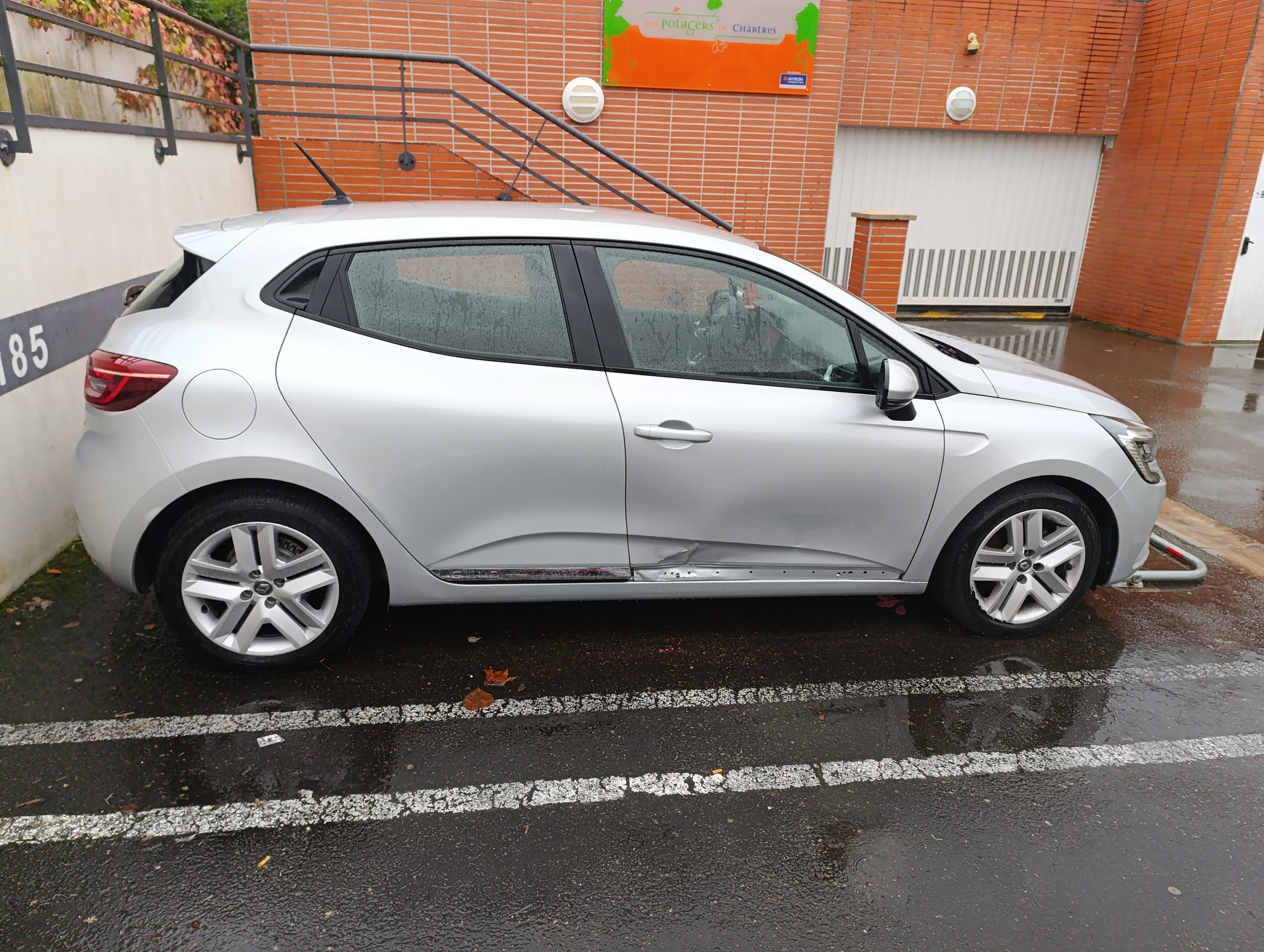 Renault Clio avec Climatisation