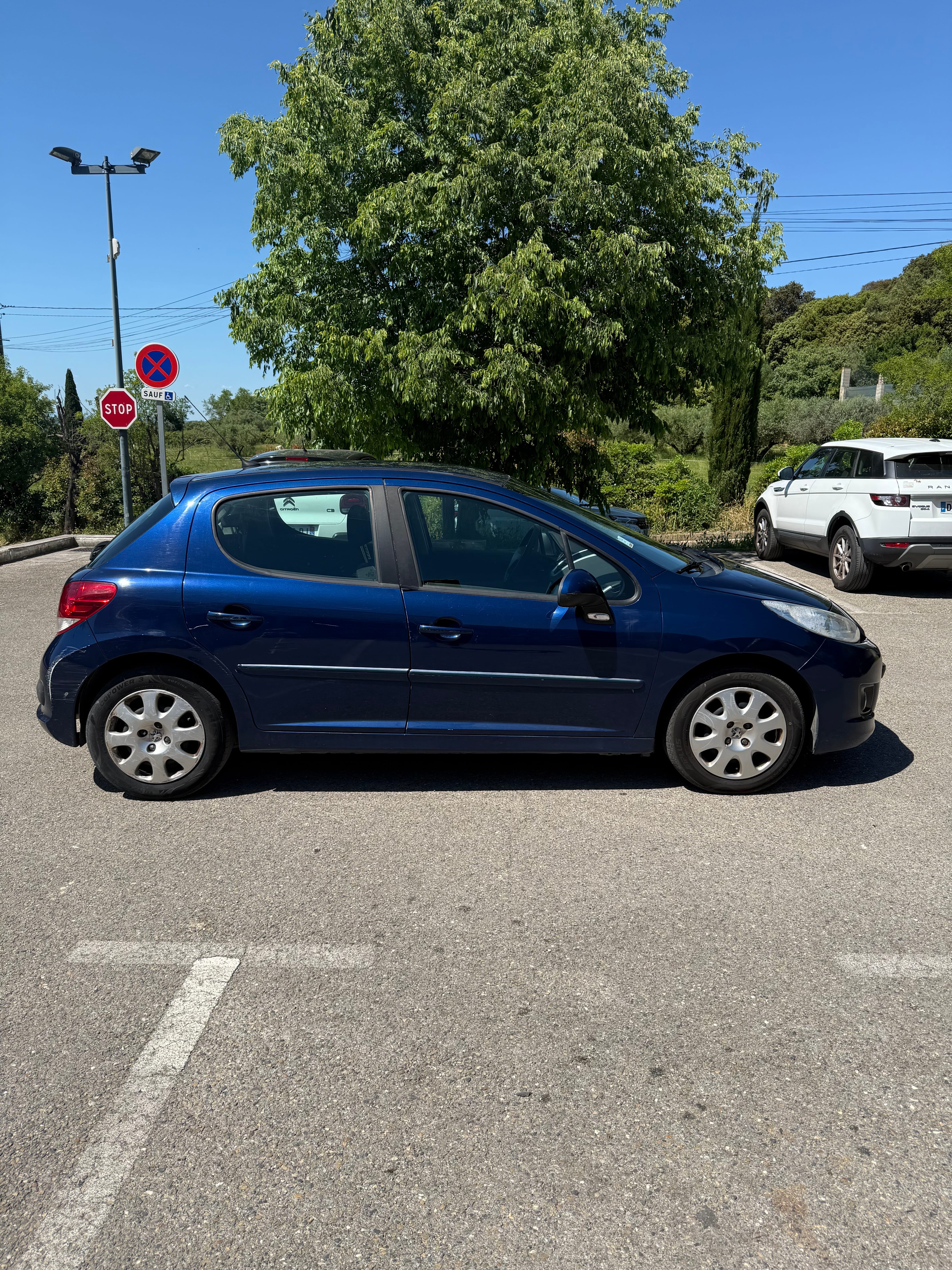 Peugeot 207 avec Climatisation