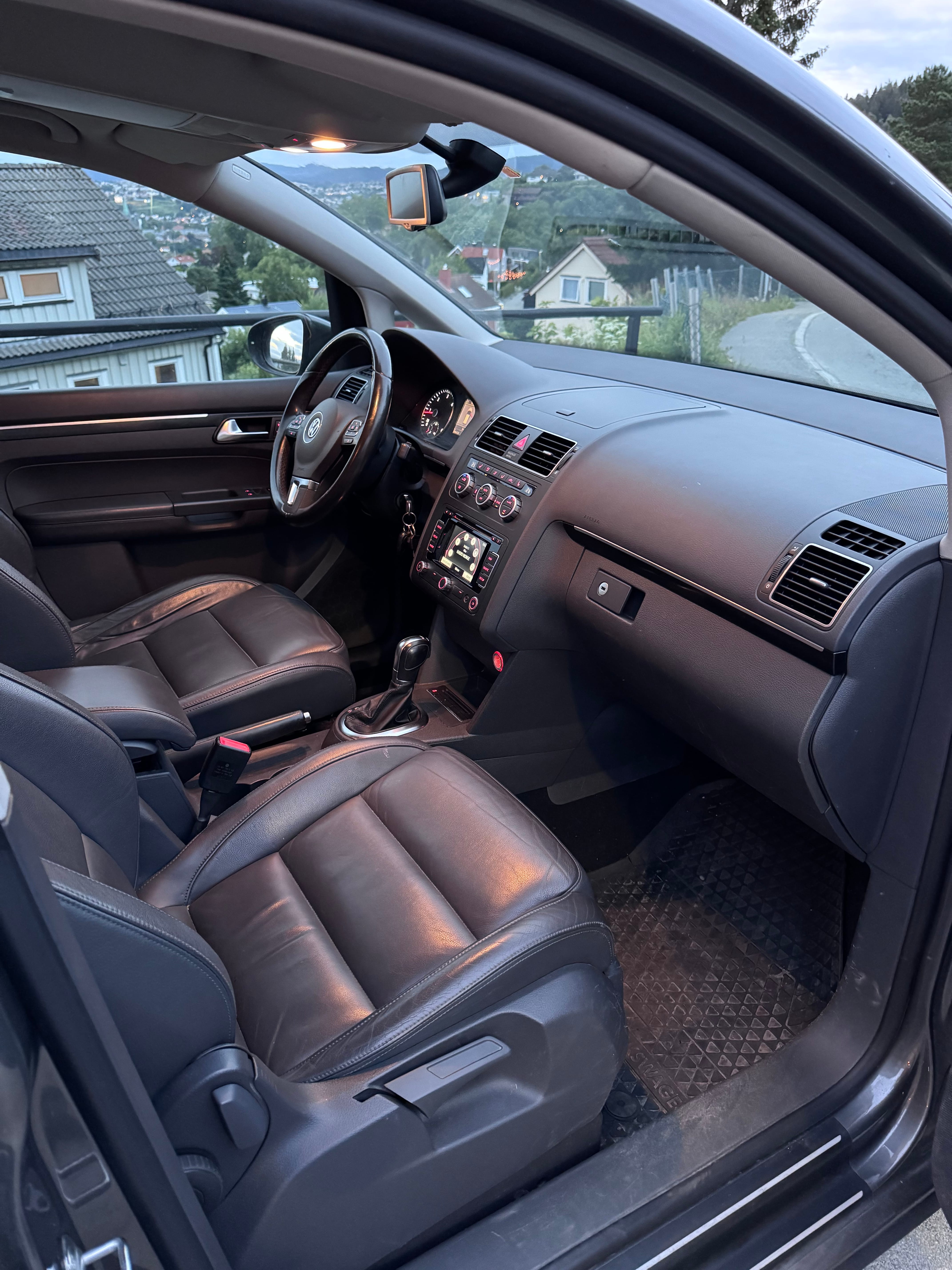 Volkswagen Touran med Ryggekamera