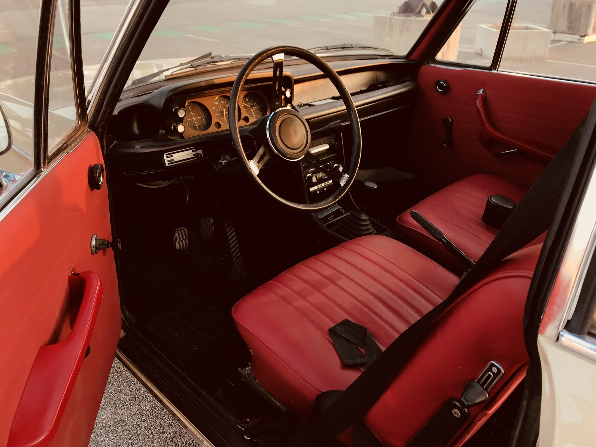 BMW 2002 2002ti avec Entrée audio / iPod