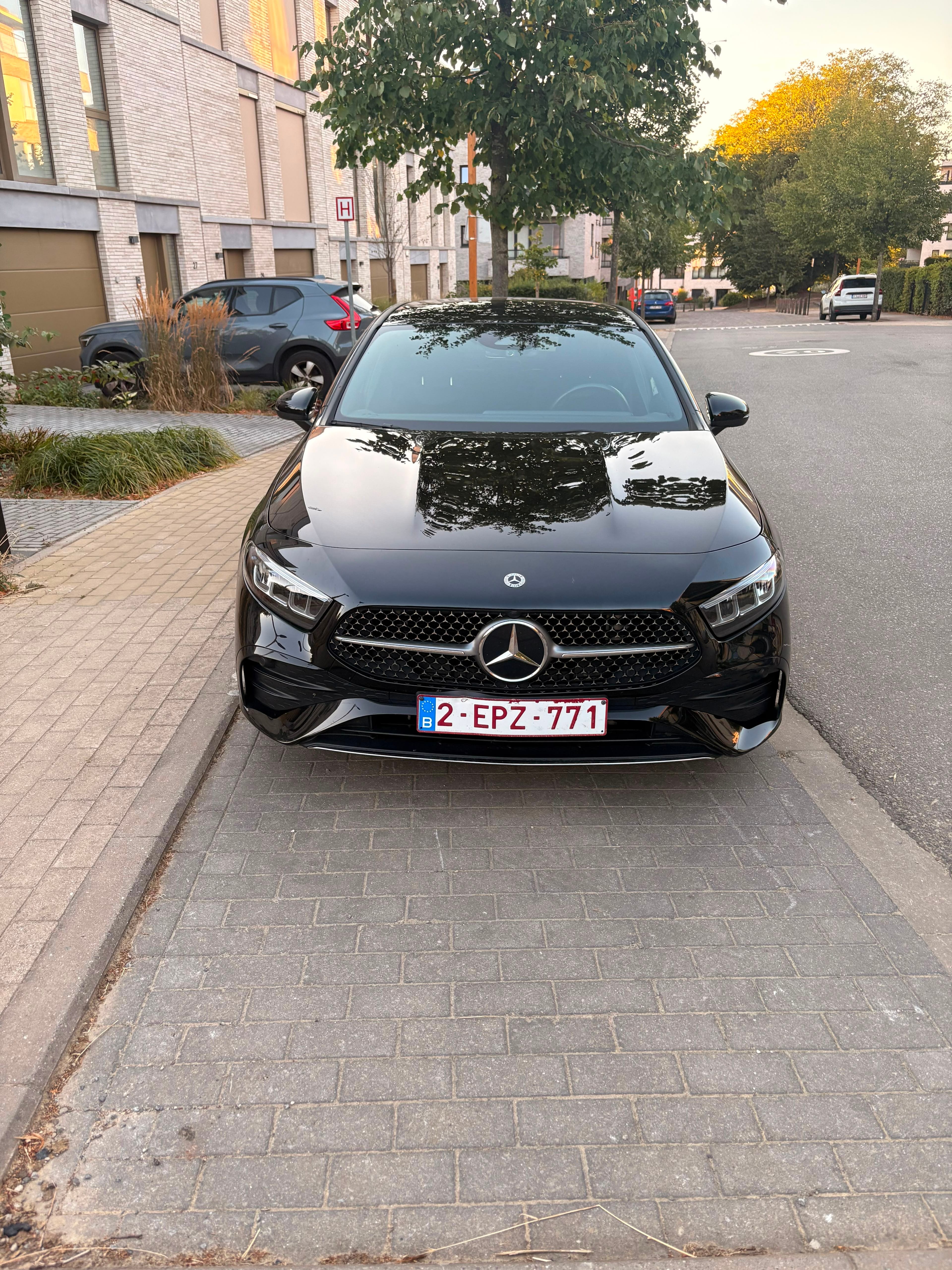 Mercedes-Benz Classe A 180, 2023, Euro 95 (E10), automatique