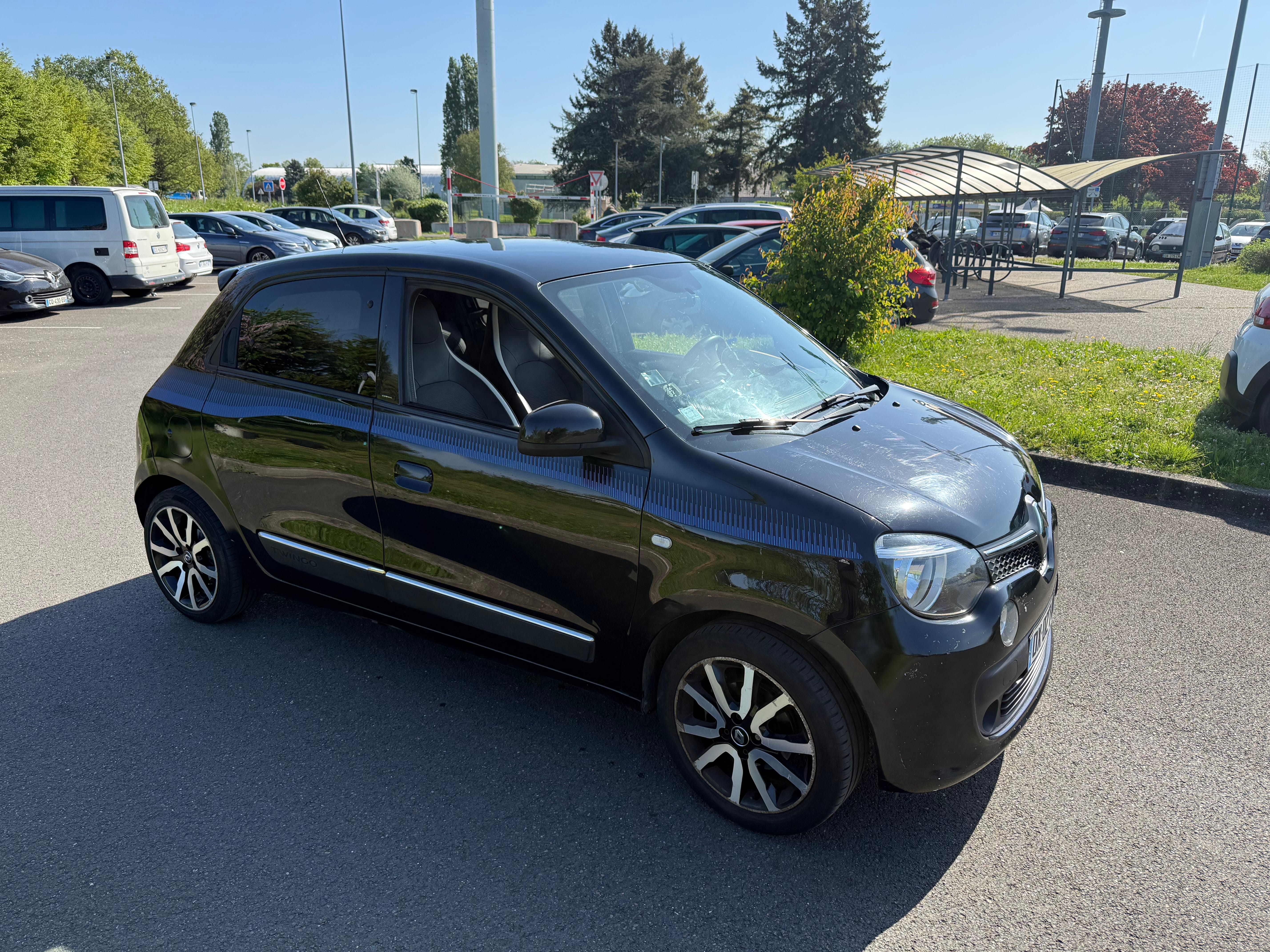 Renault Twingo III COSMIC avec Régulateur de vitesse