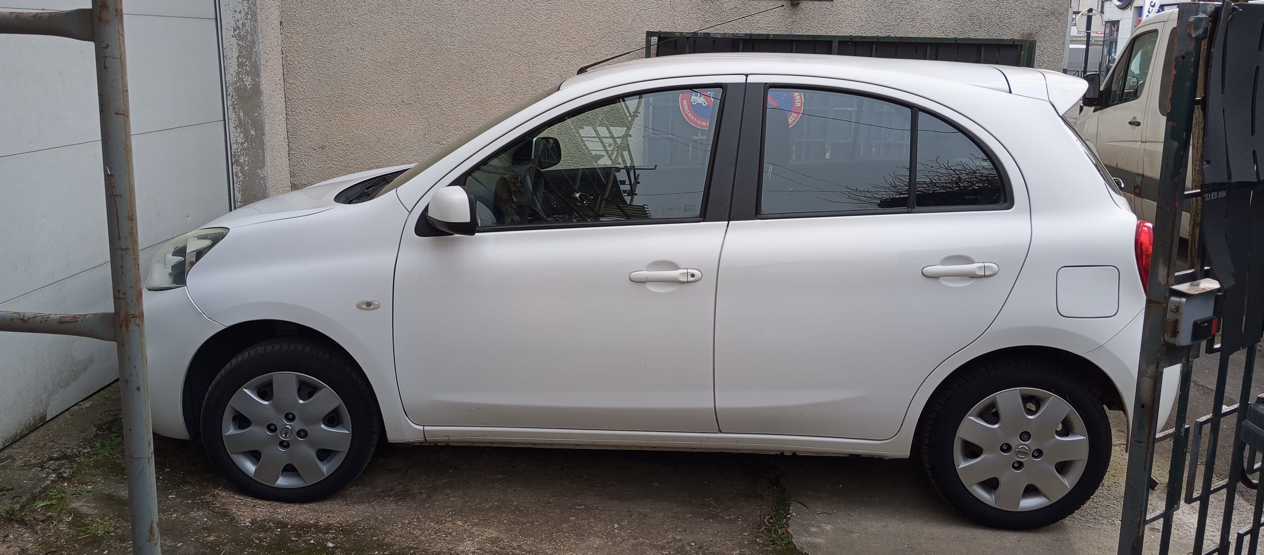 Nissan Micra avec Climatisation