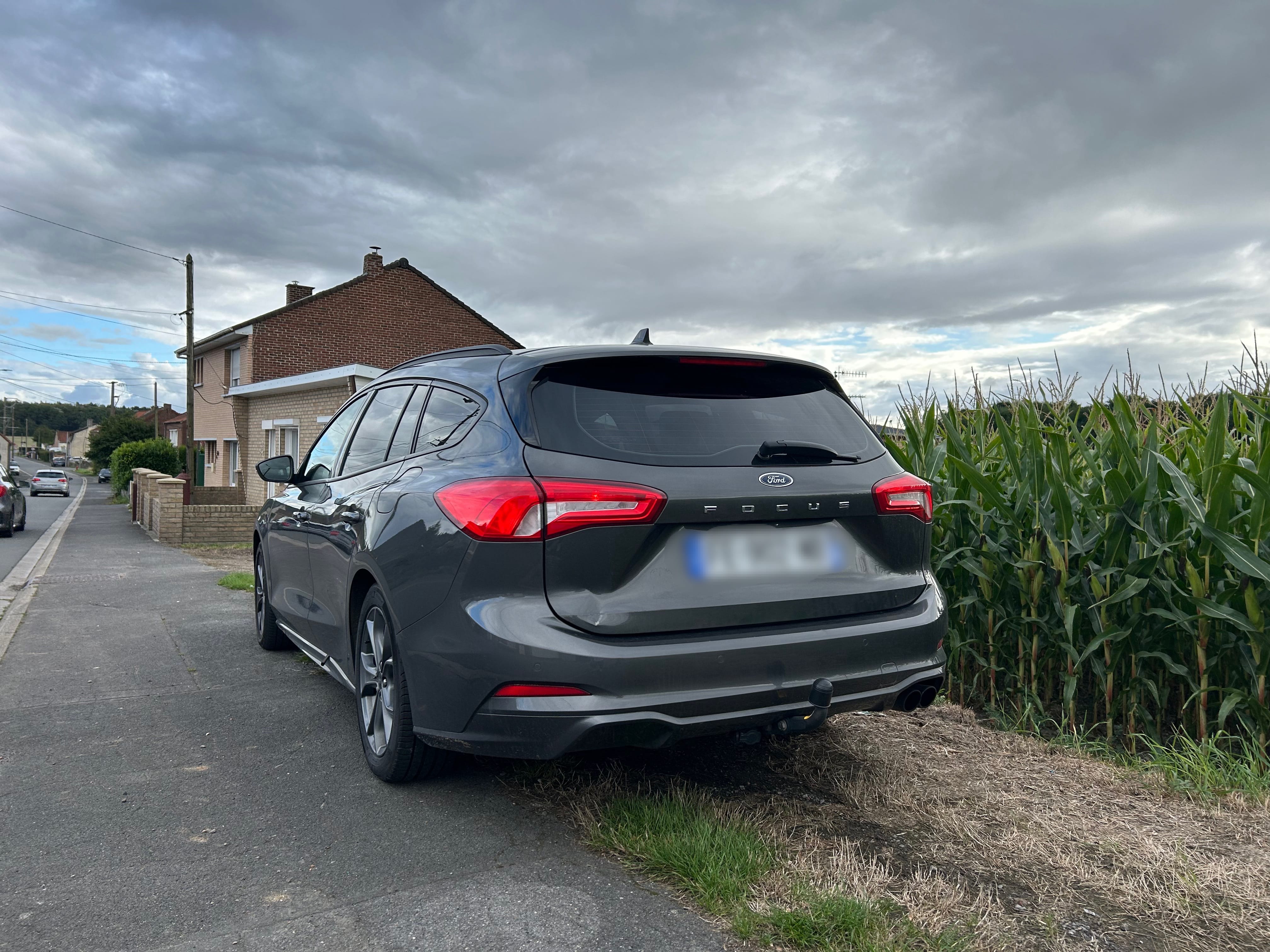 Ford Focus ST Line avec GPS