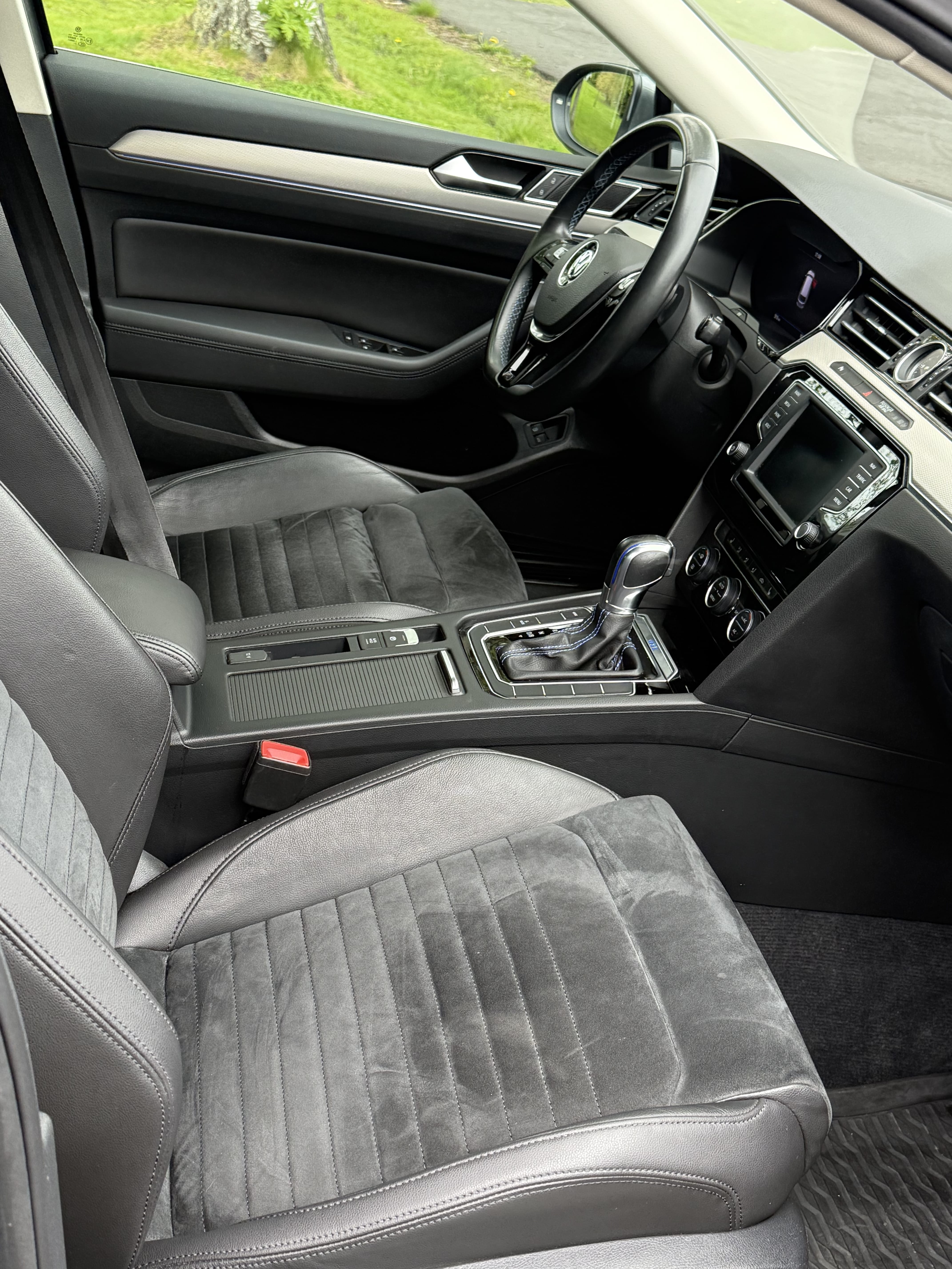 Volkswagen Passat GTE Hybrid med Bluetooth audio