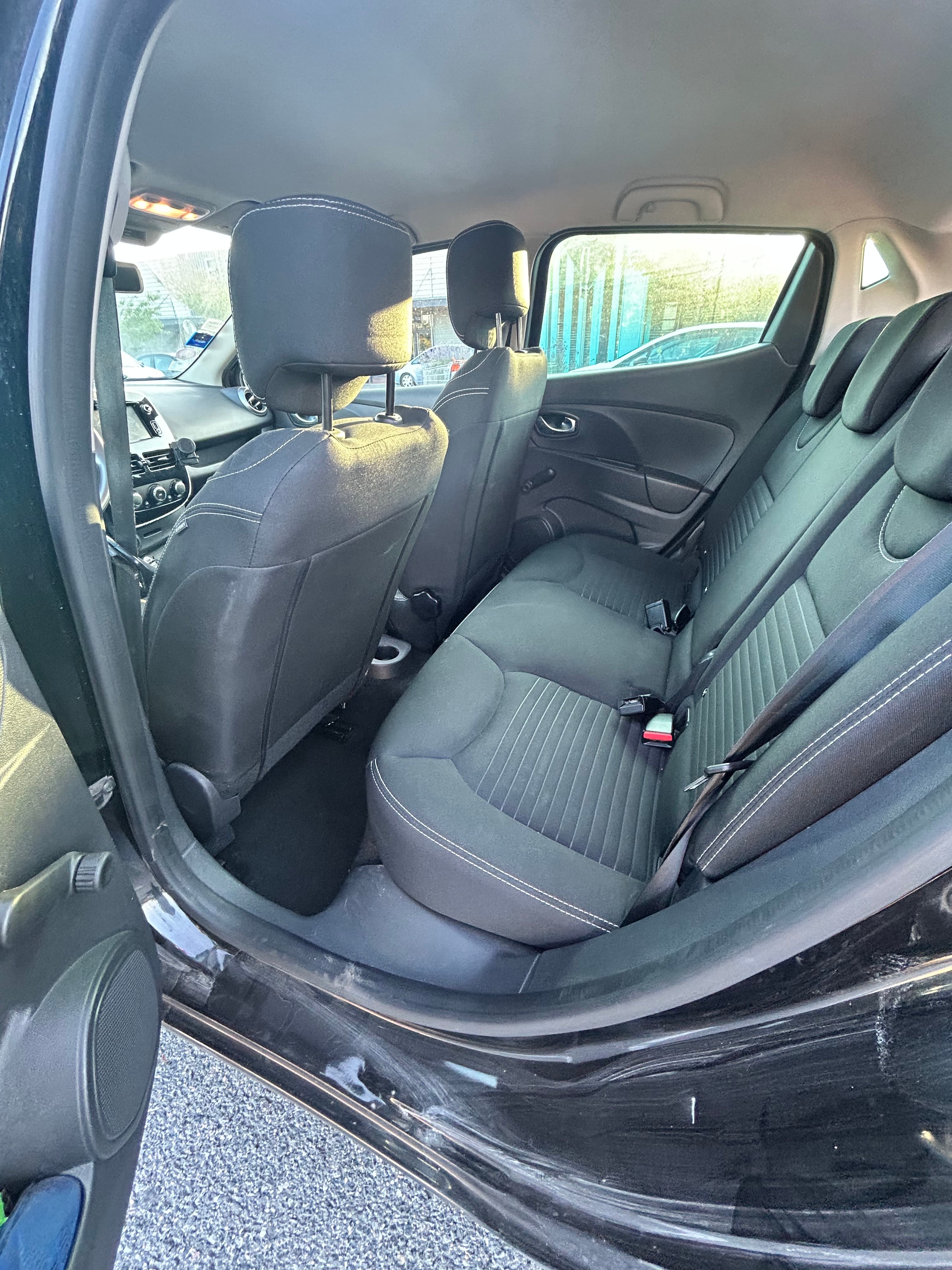 Renault Clio avec Climatisation