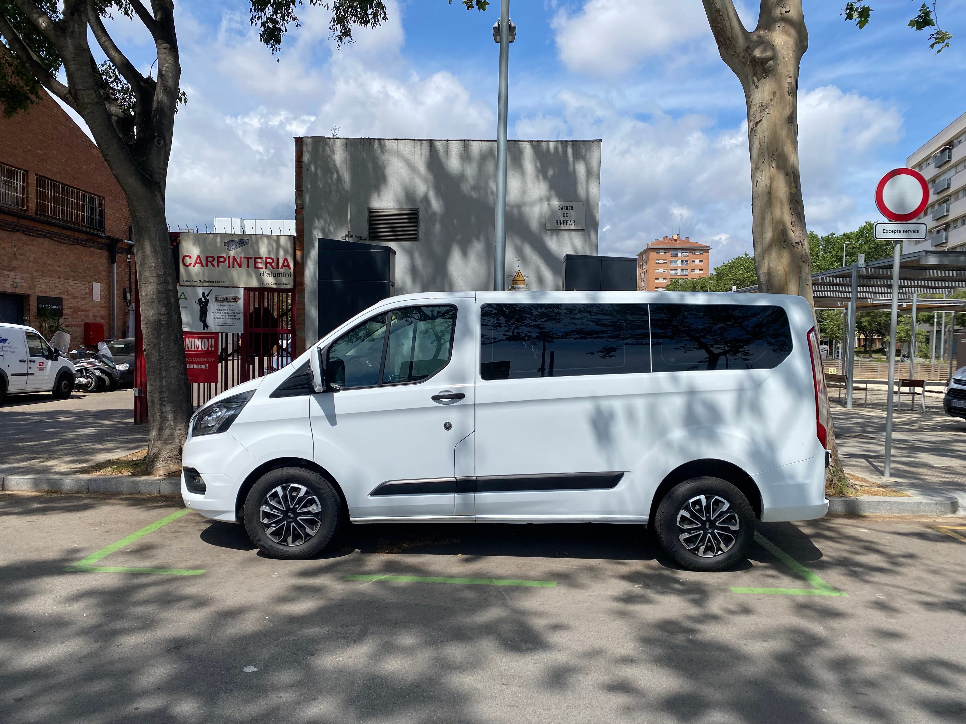 Ford Transit Custom Kombi 2.0 130CV DIÉSEL con Aire acondicionado