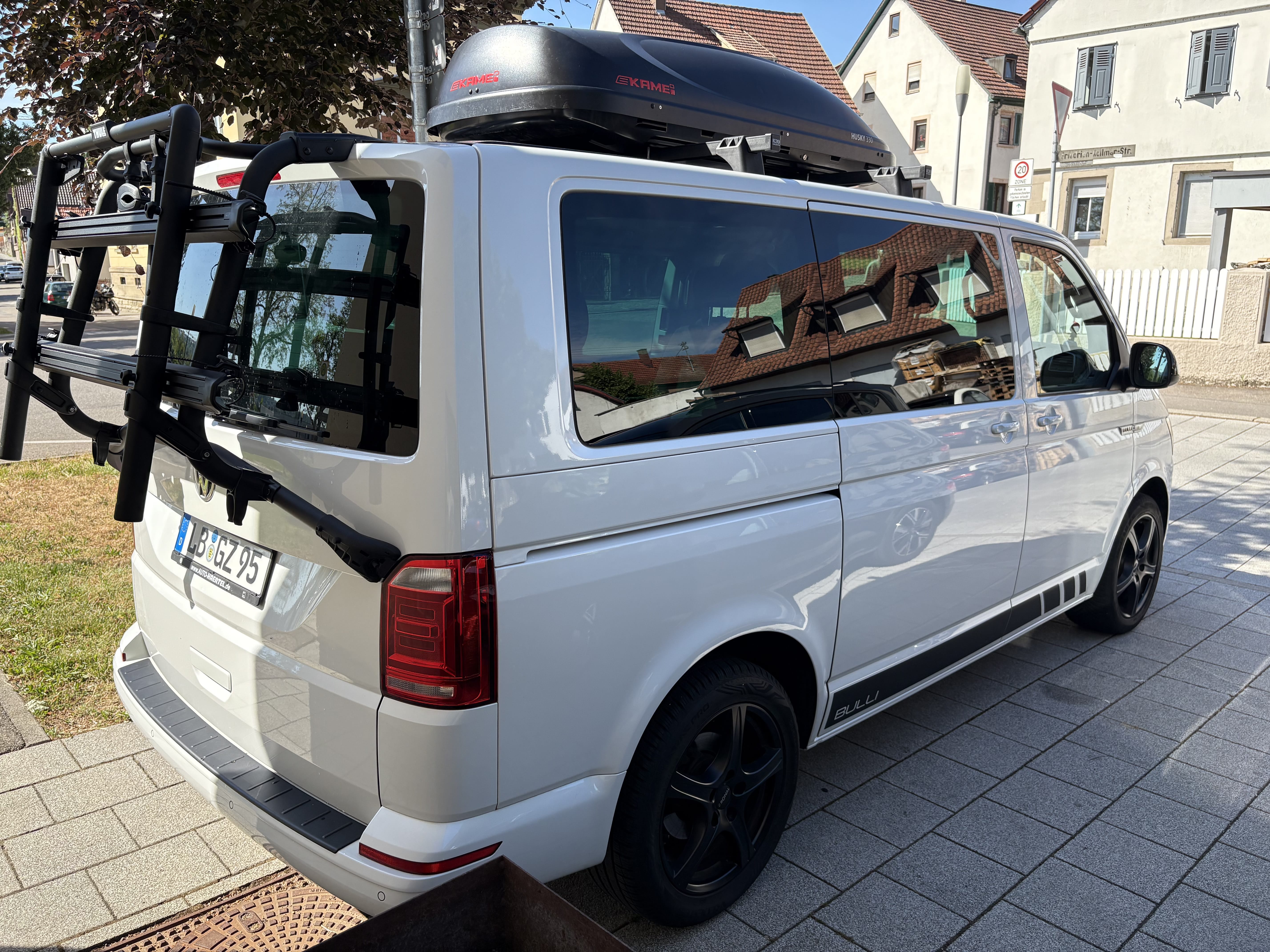 Volkswagen Multivan 1.9TDI mit Navigationsgerät