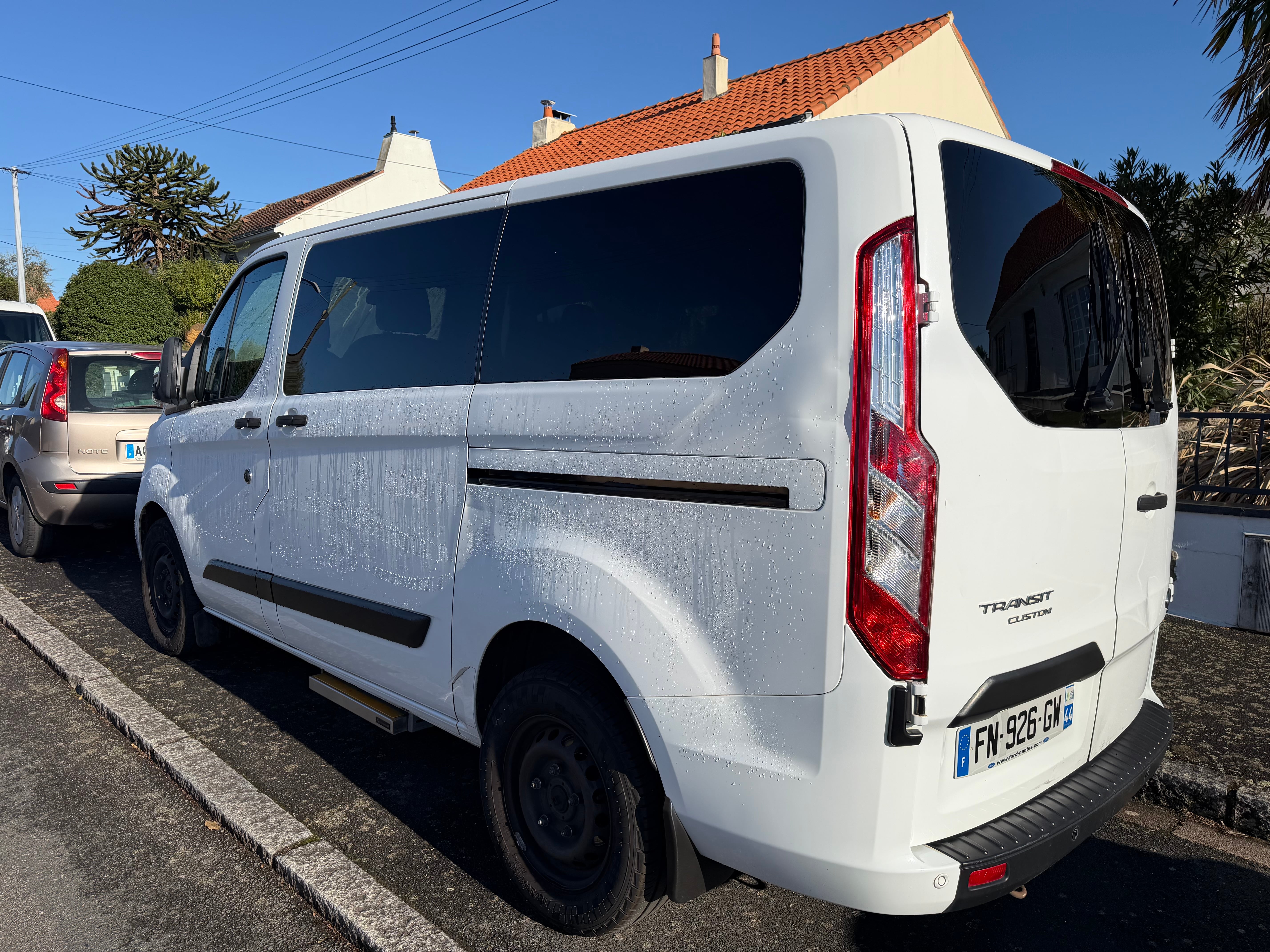 Ford Transit Custom Kombi avec GPS