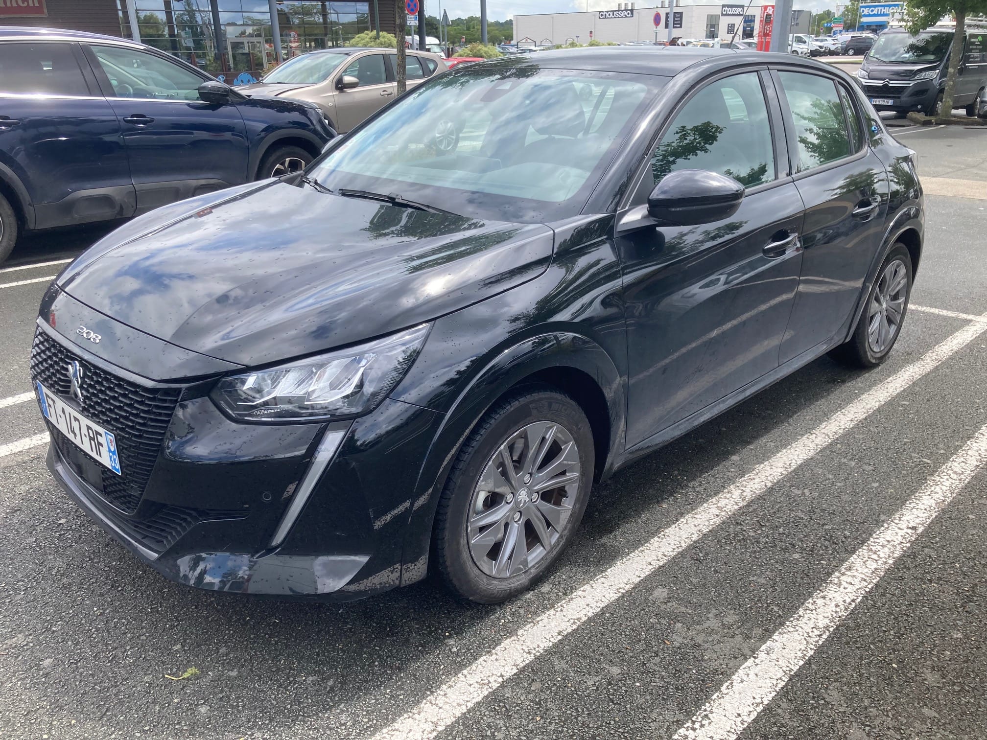 Peugeot 208 avec Dashcam