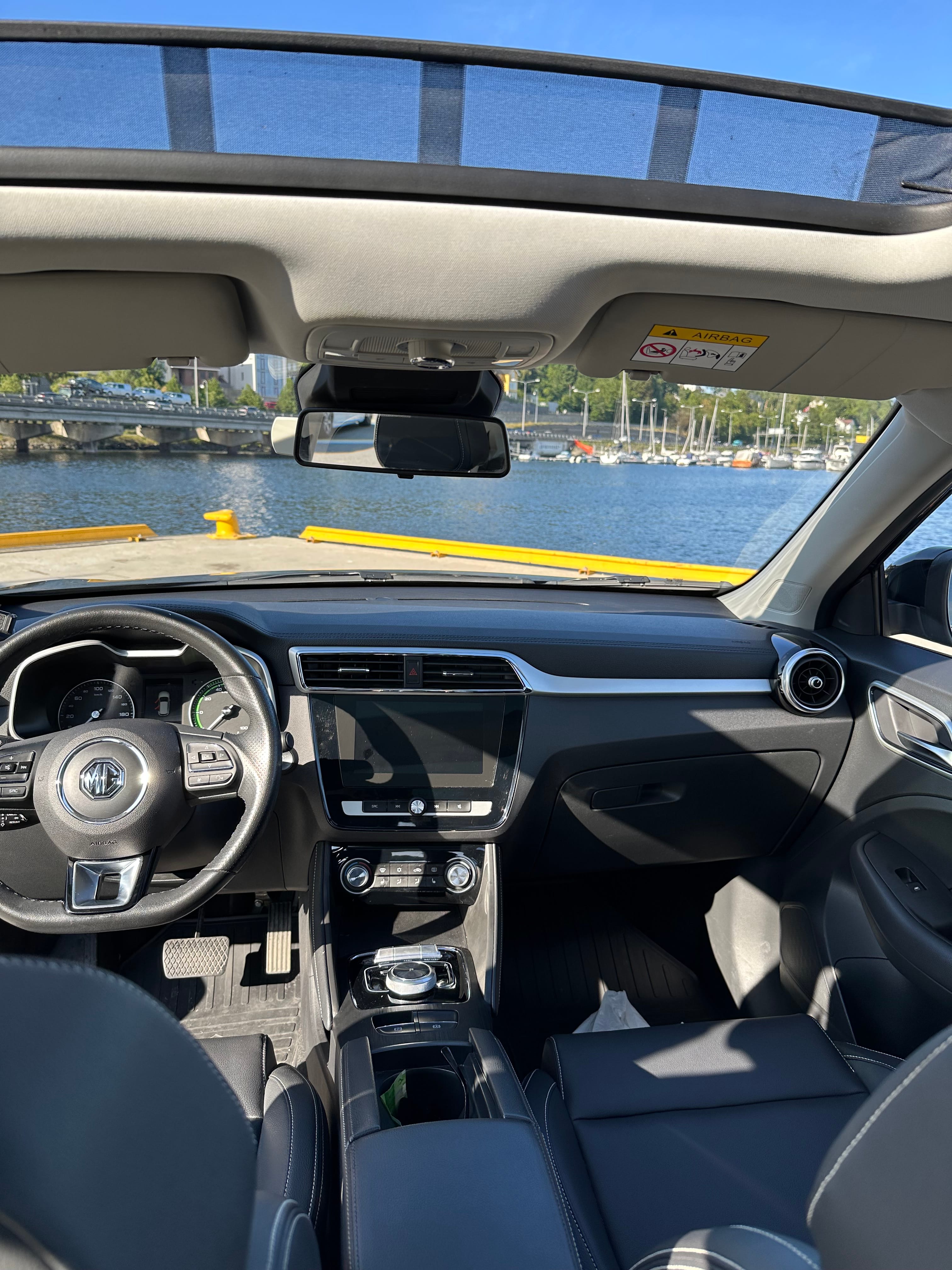 Mg ZS EV med Cruisekontroll